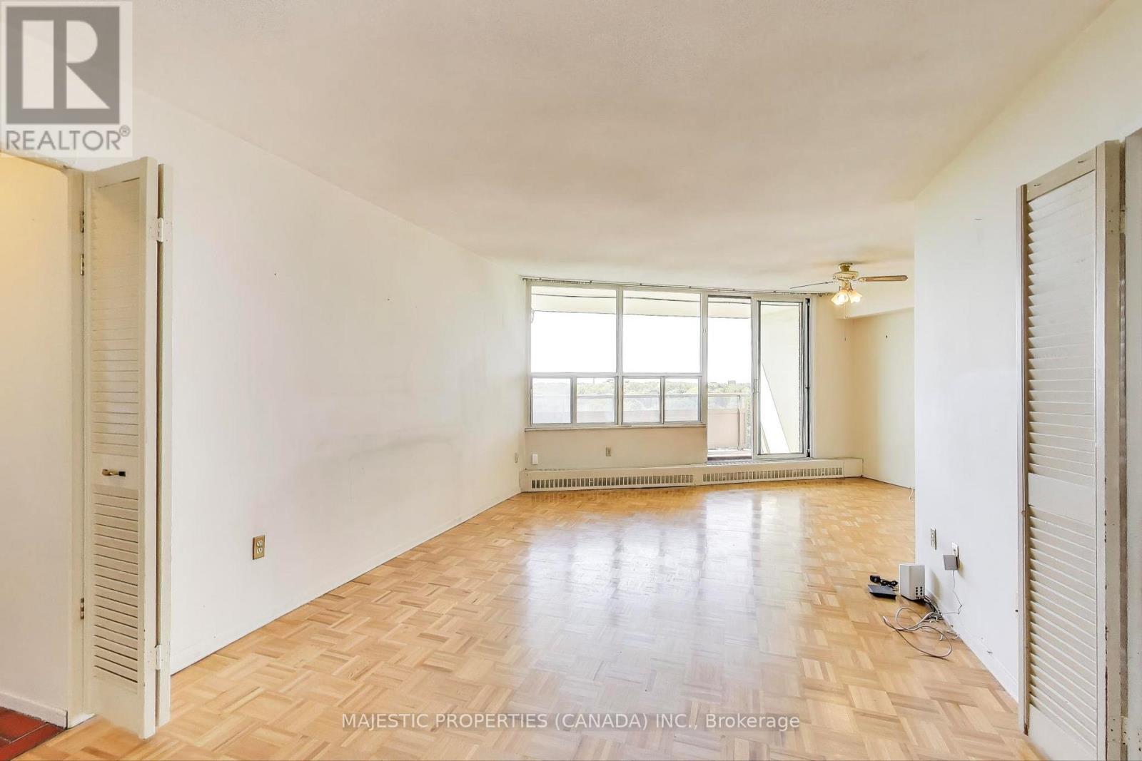 1216 - 15 Vicora Link Way, Toronto, Ontario  M3C 1A8 - Photo 5 - C12176579