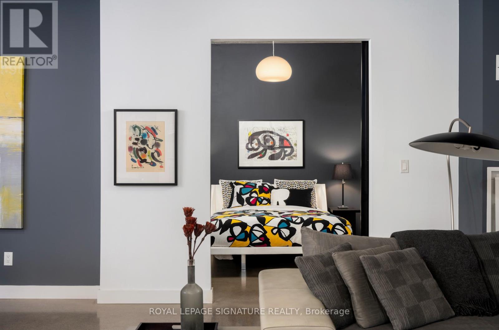 408 - 19 Brant Street, Toronto, Ontario  M5V 2L2 - Photo 16 - C12176596