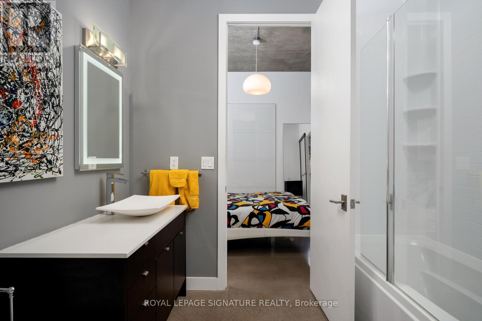 408 - 19 Brant Street, Toronto, Ontario  M5V 2L2 - Photo 24 - C12176596