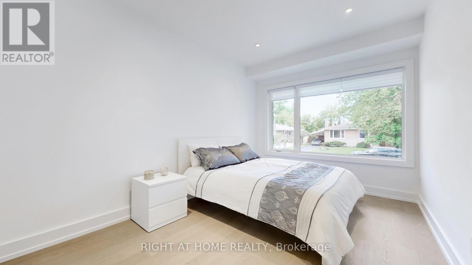 136 Santa Barbara Road, Toronto (Willowdale West), Ontario  M2N 2C5 - Photo 15 - C12176692