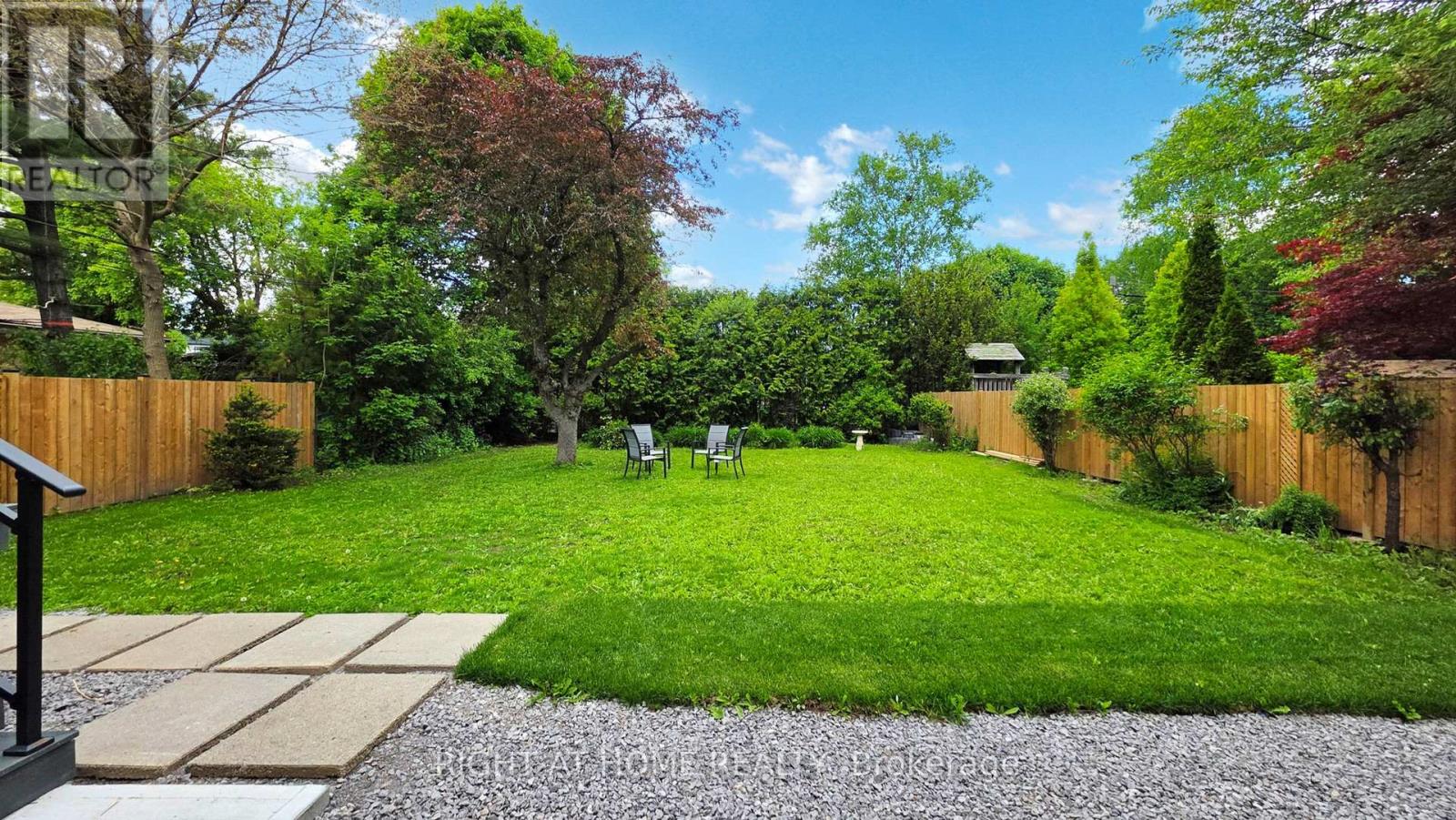 136 Santa Barbara Road, Toronto (Willowdale West), Ontario  M2N 2C5 - Photo 36 - C12176692
