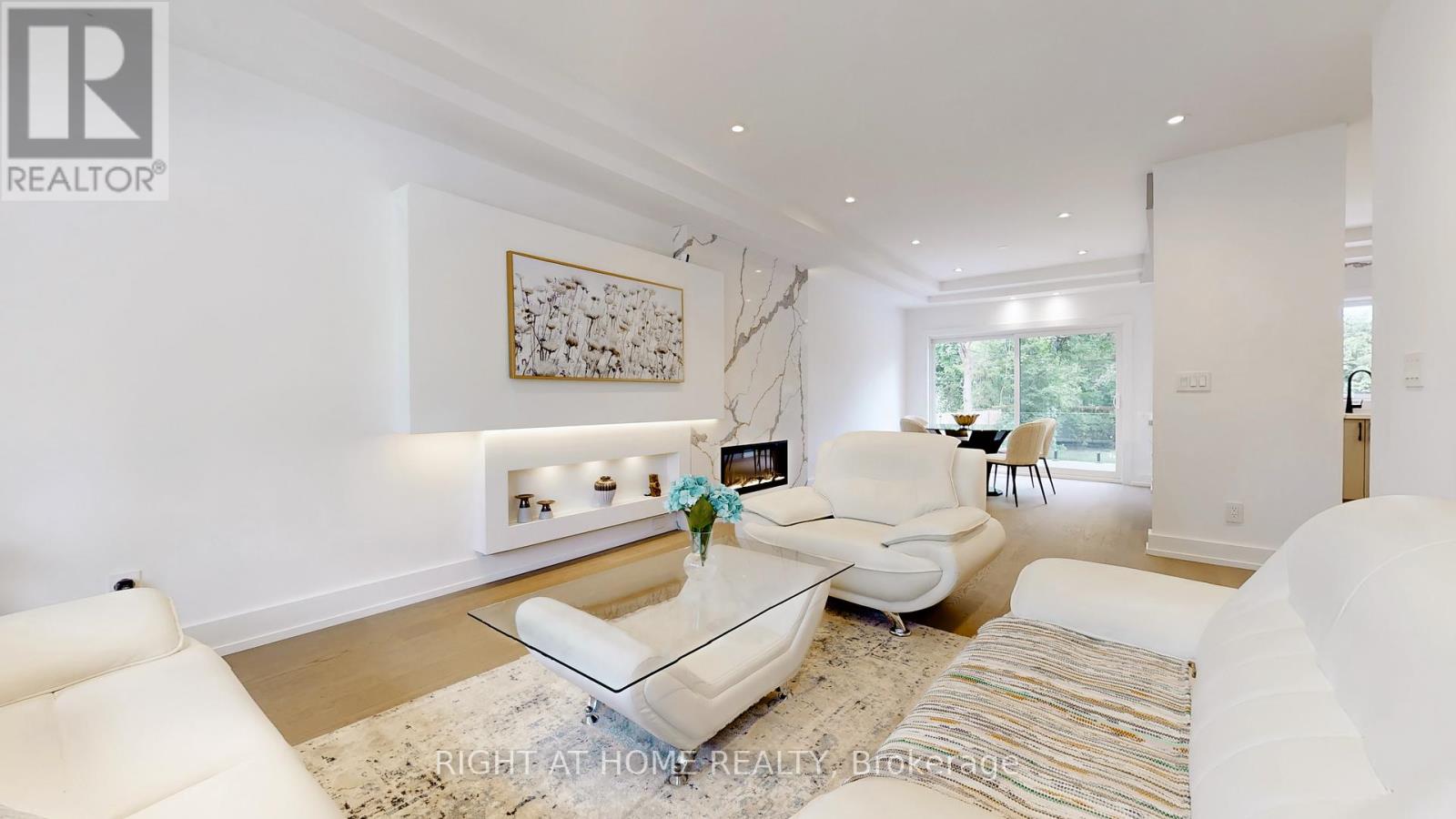 136 Santa Barbara Road, Toronto (Willowdale West), Ontario  M2N 2C5 - Photo 5 - C12176692