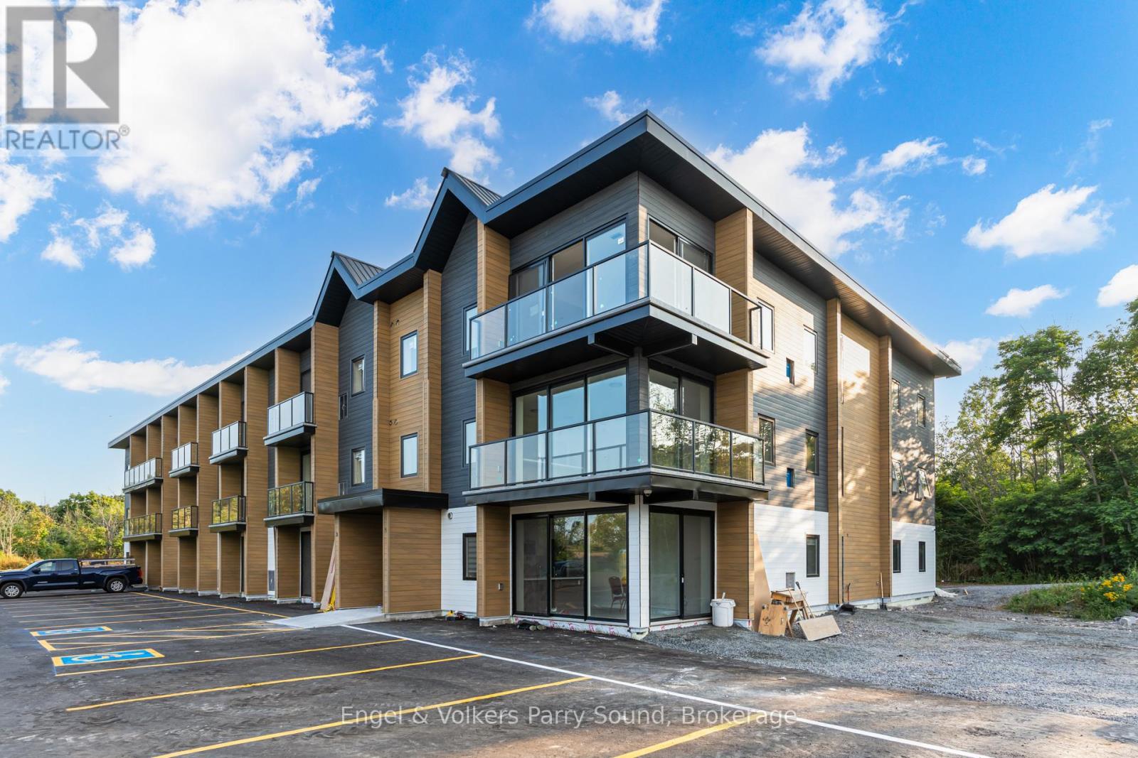 308 - 51 George Street, Parry Sound, Ontario  P2A 2R2 - Photo 1 - X12176360