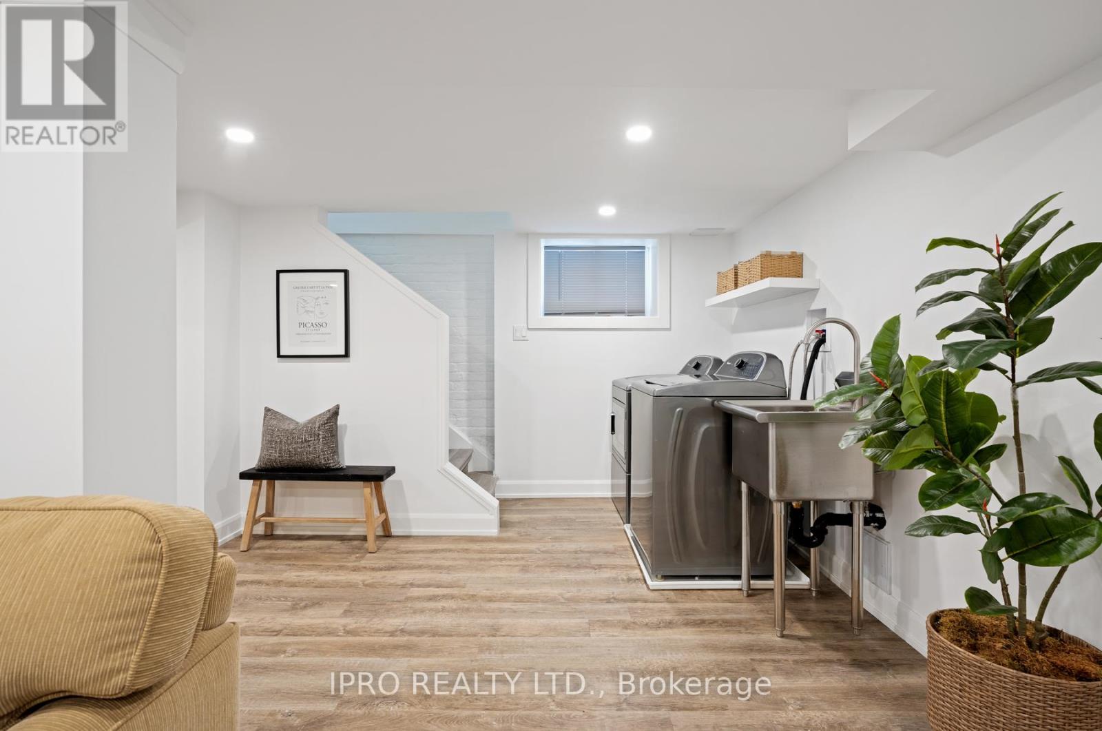 12 Mortimer Avenue, Toronto, Ontario  M4K 1Z8 - Photo 34 - E12176653
