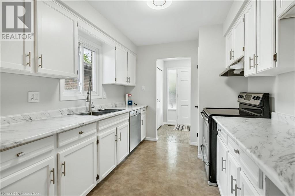 712 Vermouth Avenue Unit# Upper, Mississauga, Ontario  L5A 3T3 - Photo 9 - 40734075