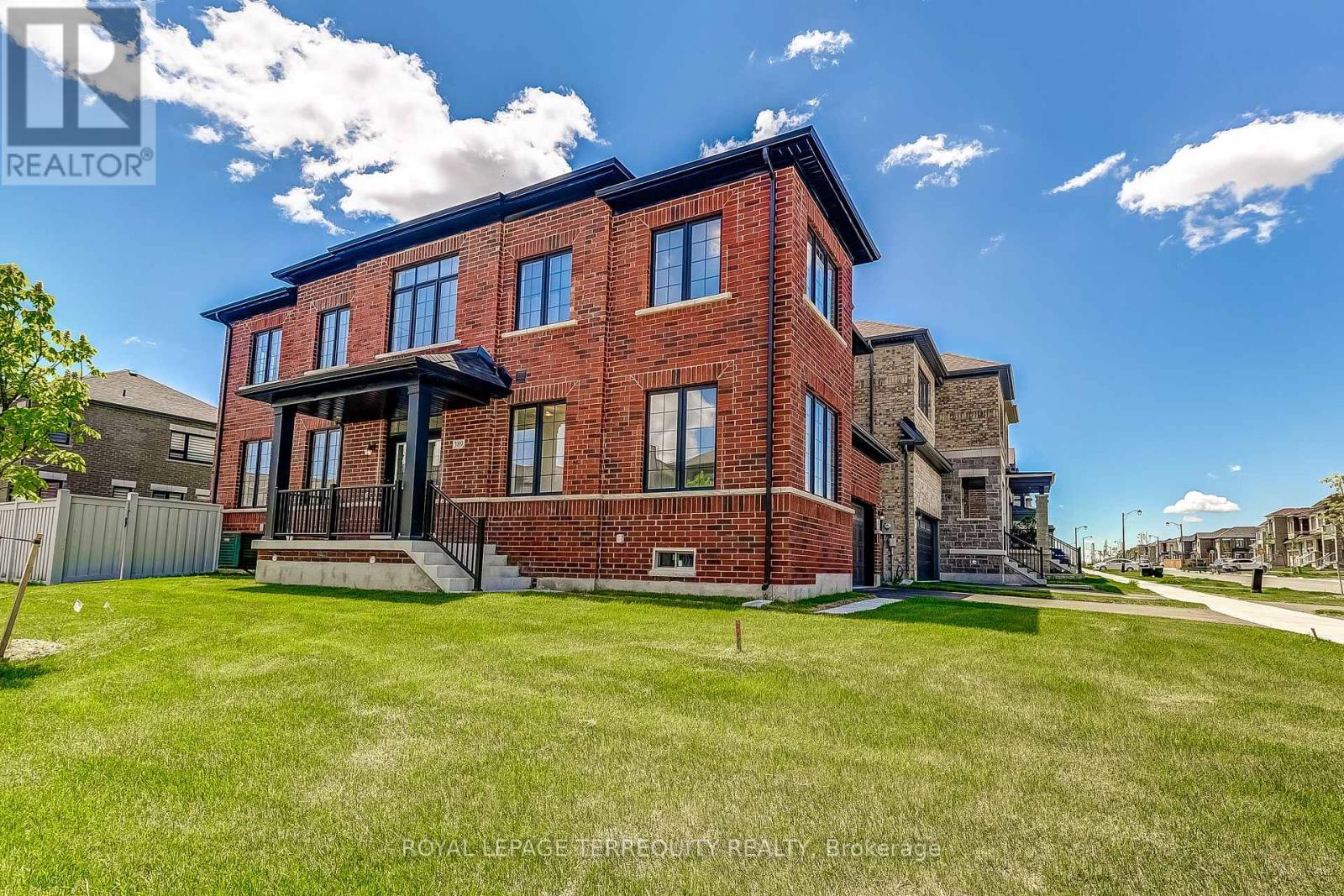Property at 389 BOUNDARY BOULEVARD image 1