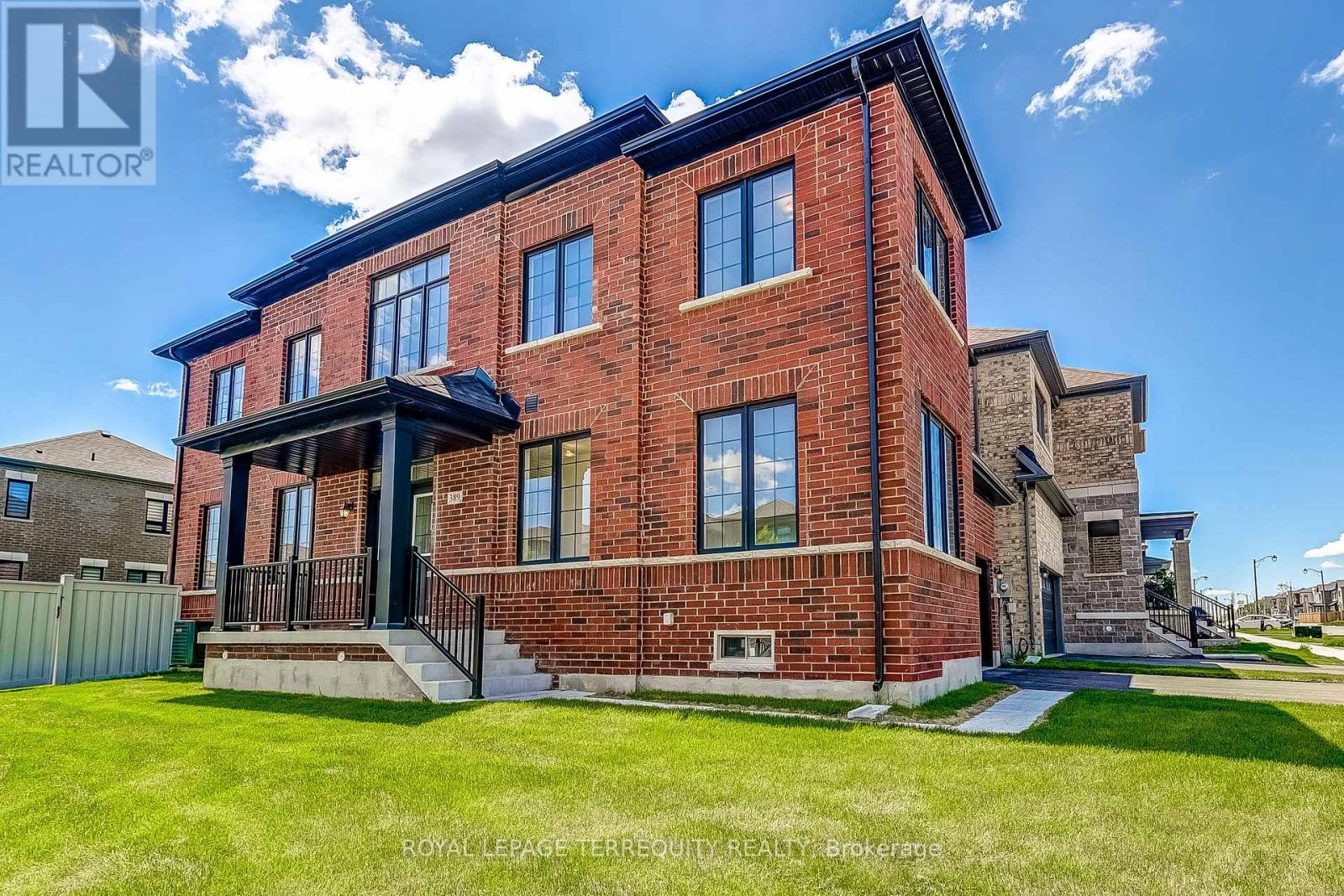 Property at 389 BOUNDARY BOULEVARD image 3