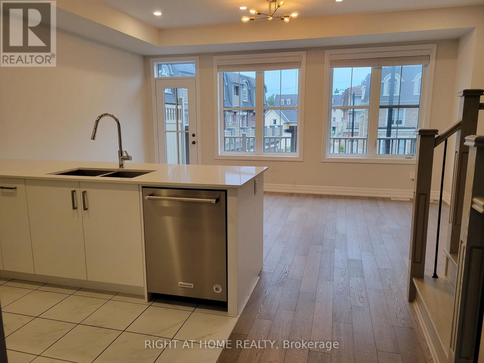 3 - 8 Church Street, Vaughan, Ontario  L6A 5A8 - Photo 7 - N12176615