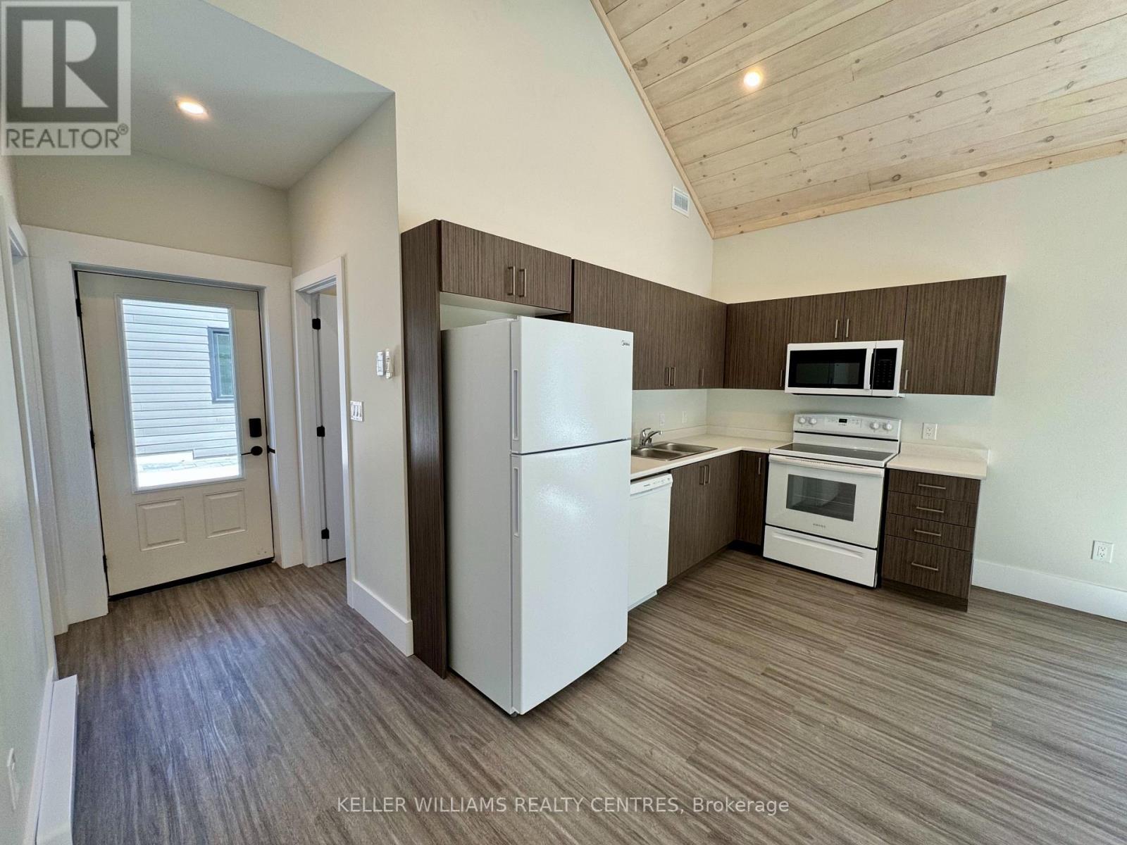 Garden Suite - 63 Holgate Street, Barrie, Ontario  L4N 2T8 - Photo 13 - S12176602