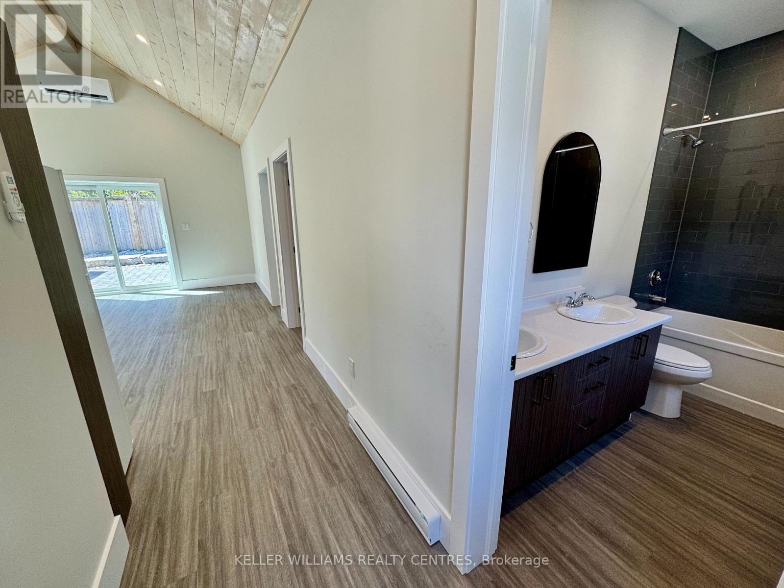 Garden Suite - 63 Holgate Street, Barrie, Ontario  L4N 2T8 - Photo 5 - S12176602