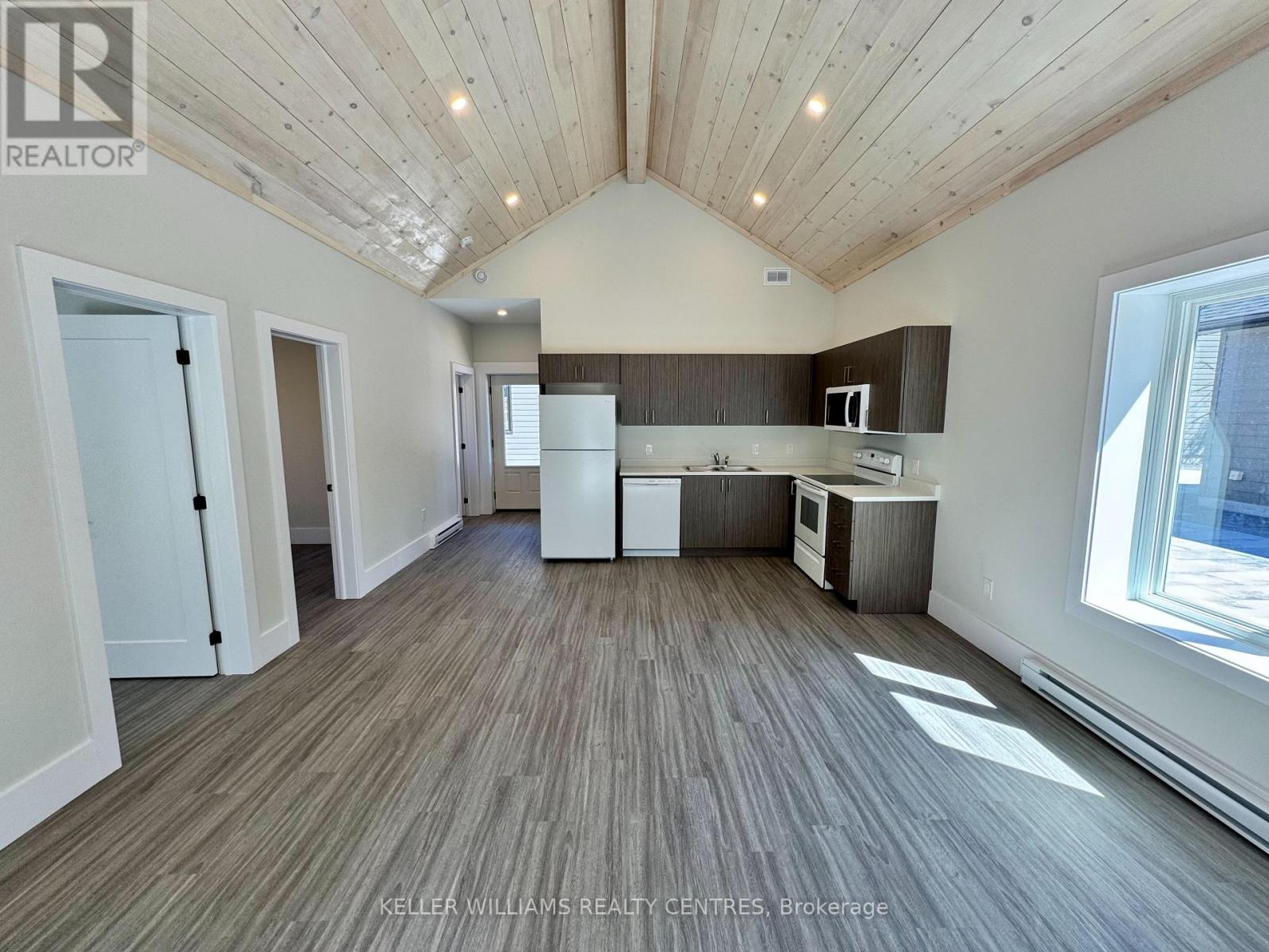 Garden Suite - 63 Holgate Street, Barrie, Ontario  L4N 2T8 - Photo 6 - S12176602