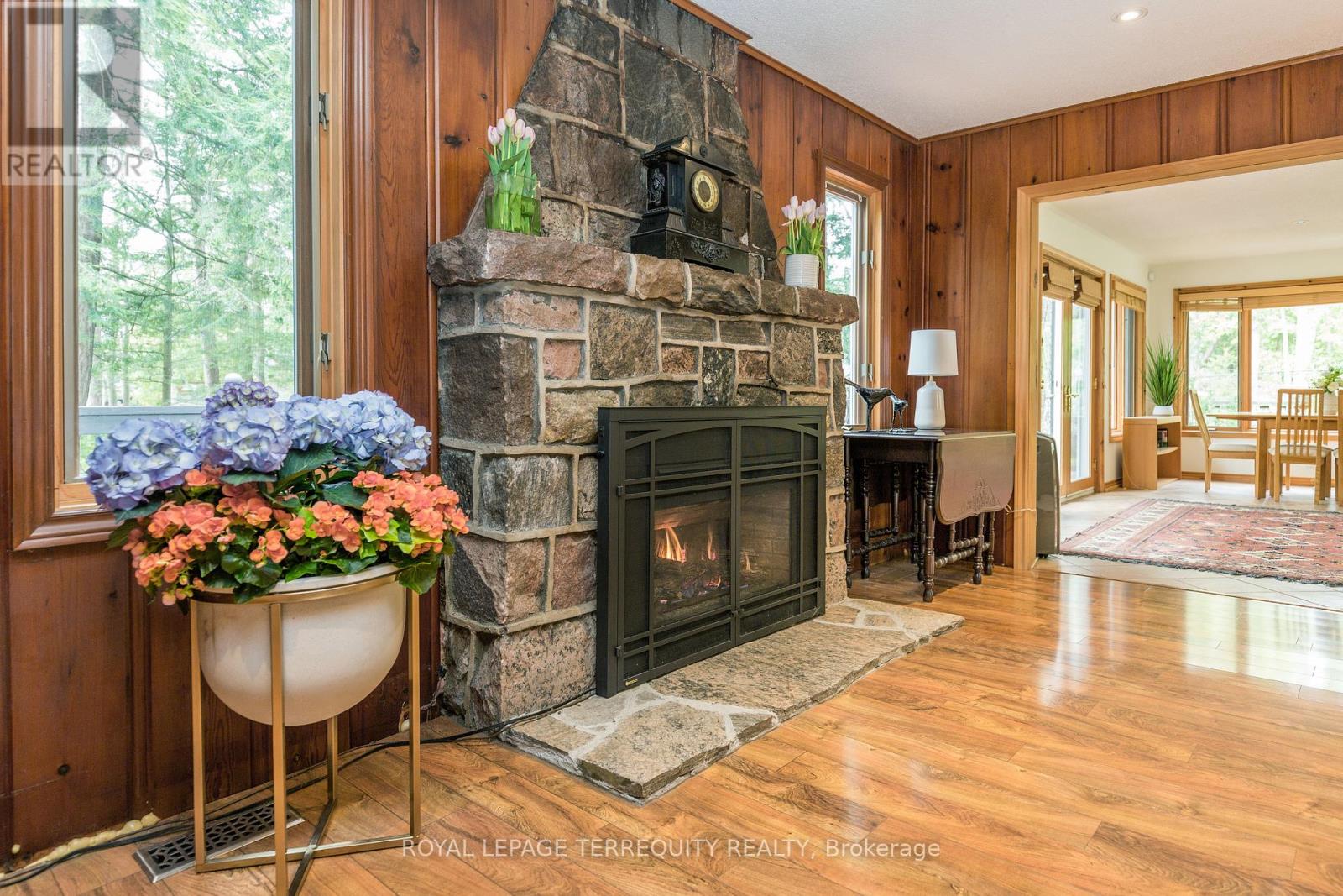 19 Finley Drive, Tiny, Ontario  L0L 2J0 - Photo 25 - S12176646
