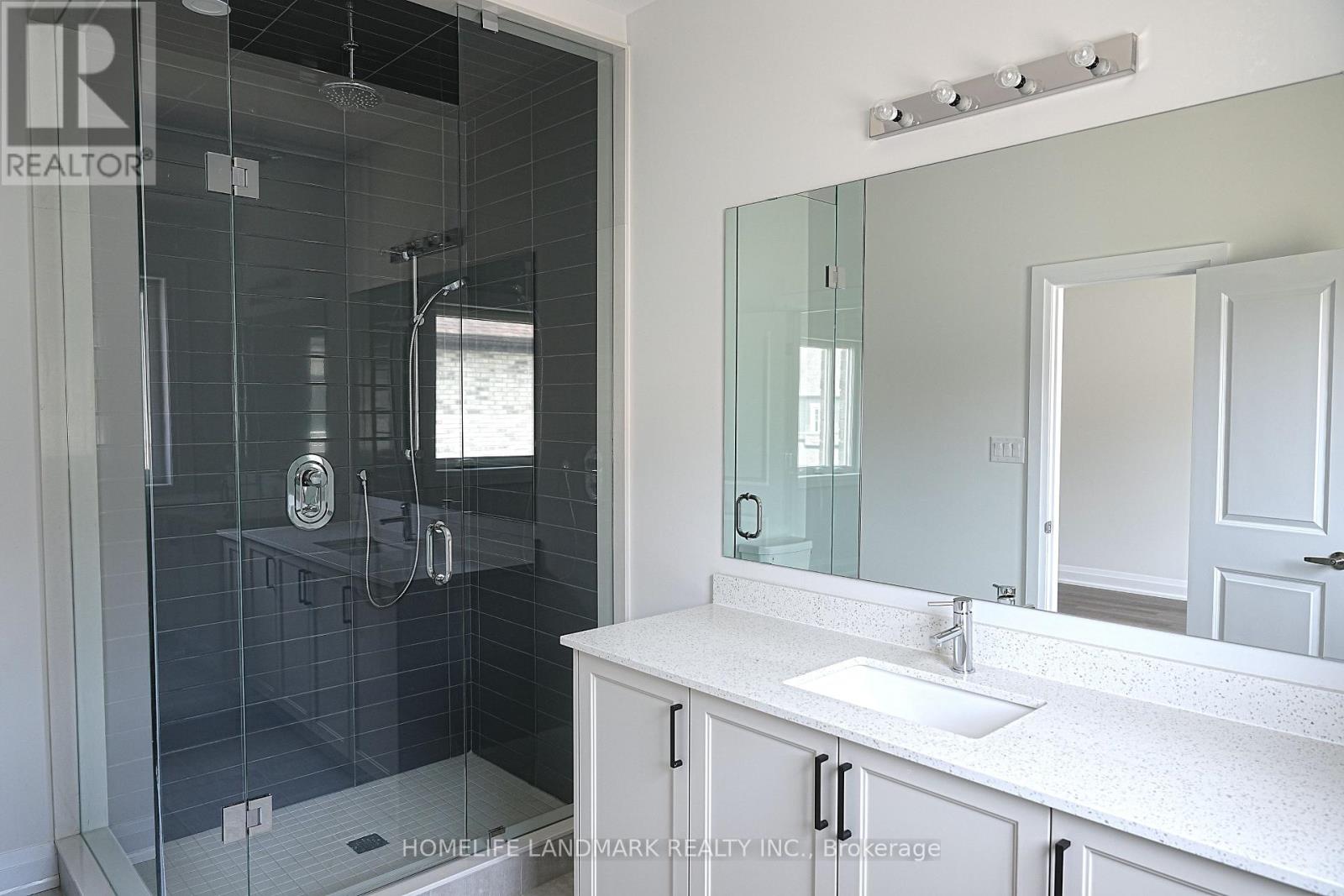 132 Seguin Street, Richmond Hill, Ontario  L4E 1N2 - Photo 6 - N12171865