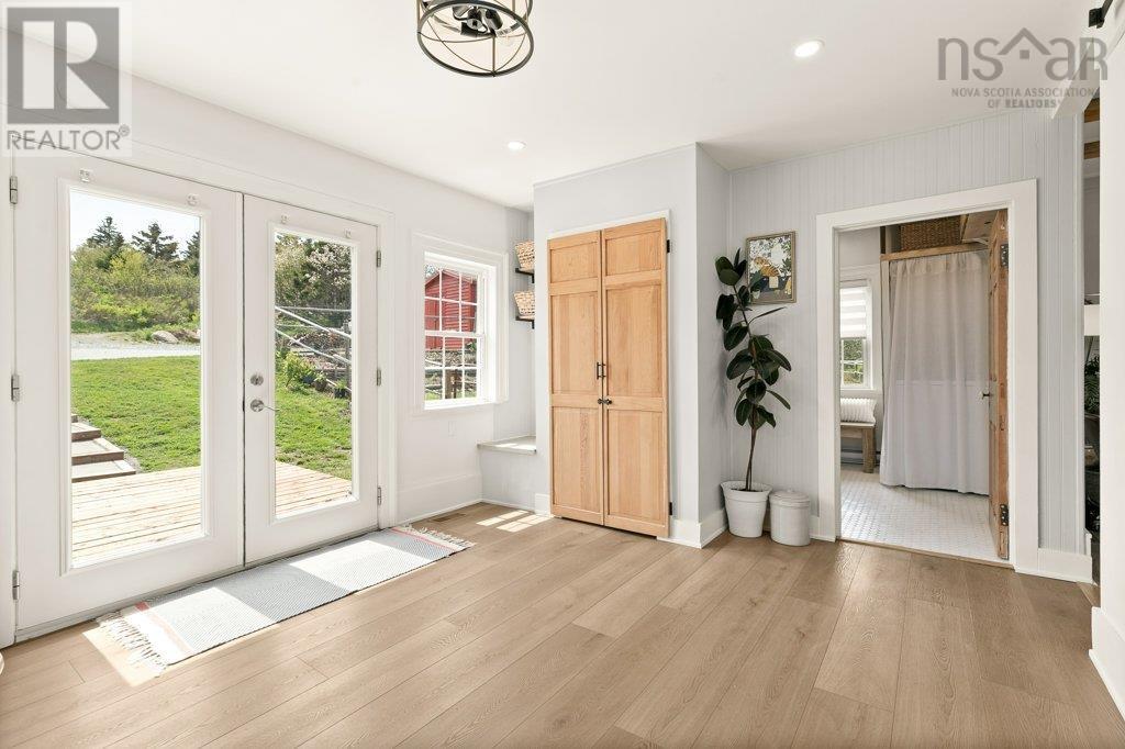 446 Kingsburg Road, Lower Rose Bay, Nova Scotia  B0J 2X0 - Photo 8 - 202512486