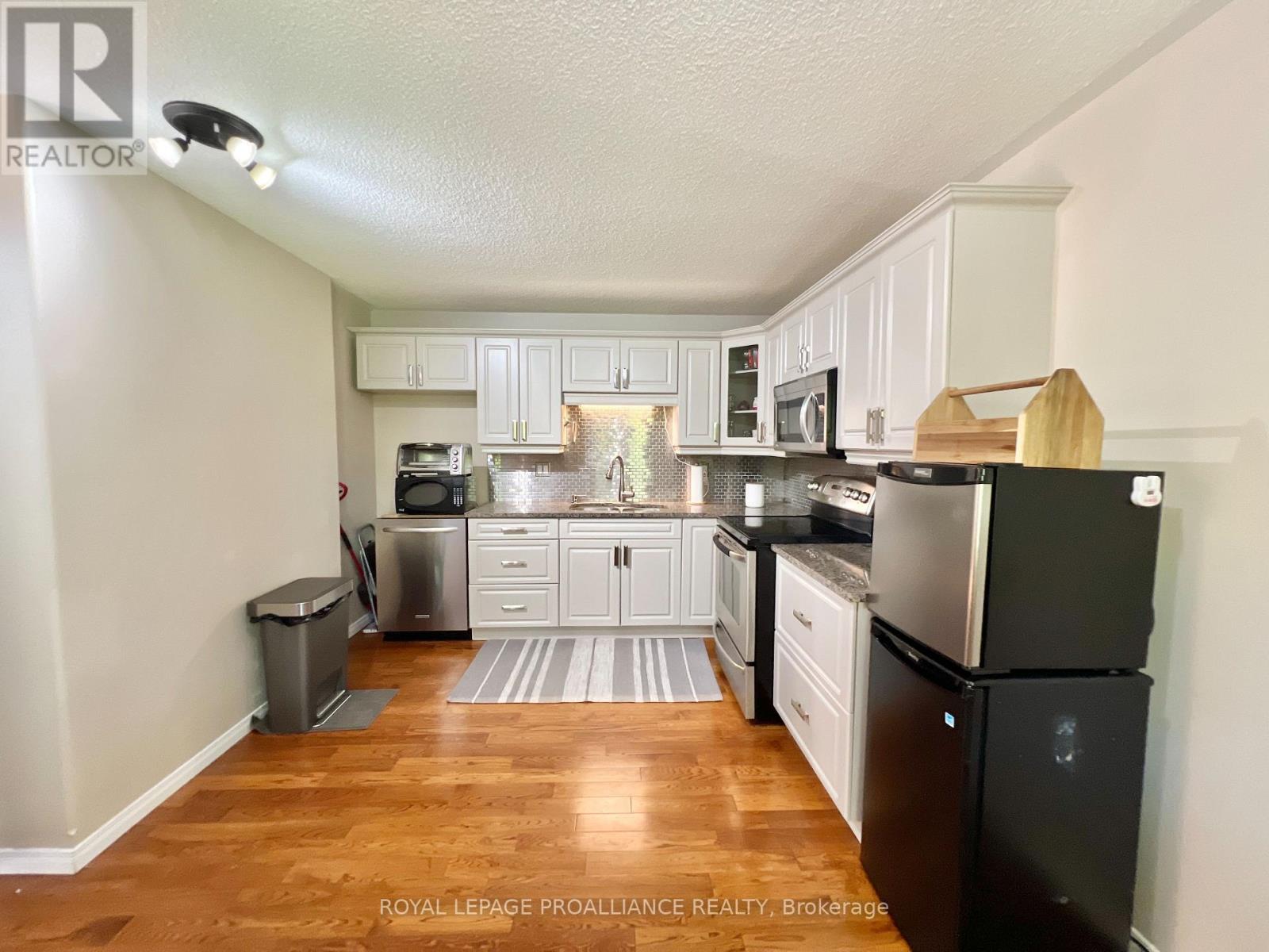 21 Benson Court, Belleville, Ontario K8P 5J4 - Photo 22 - X12176723
