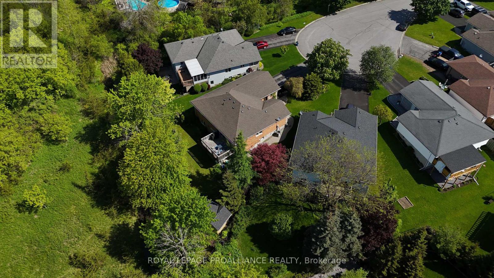 21 Benson Court, Belleville, Ontario K8P 5J4 - Photo 31 - X12176723
