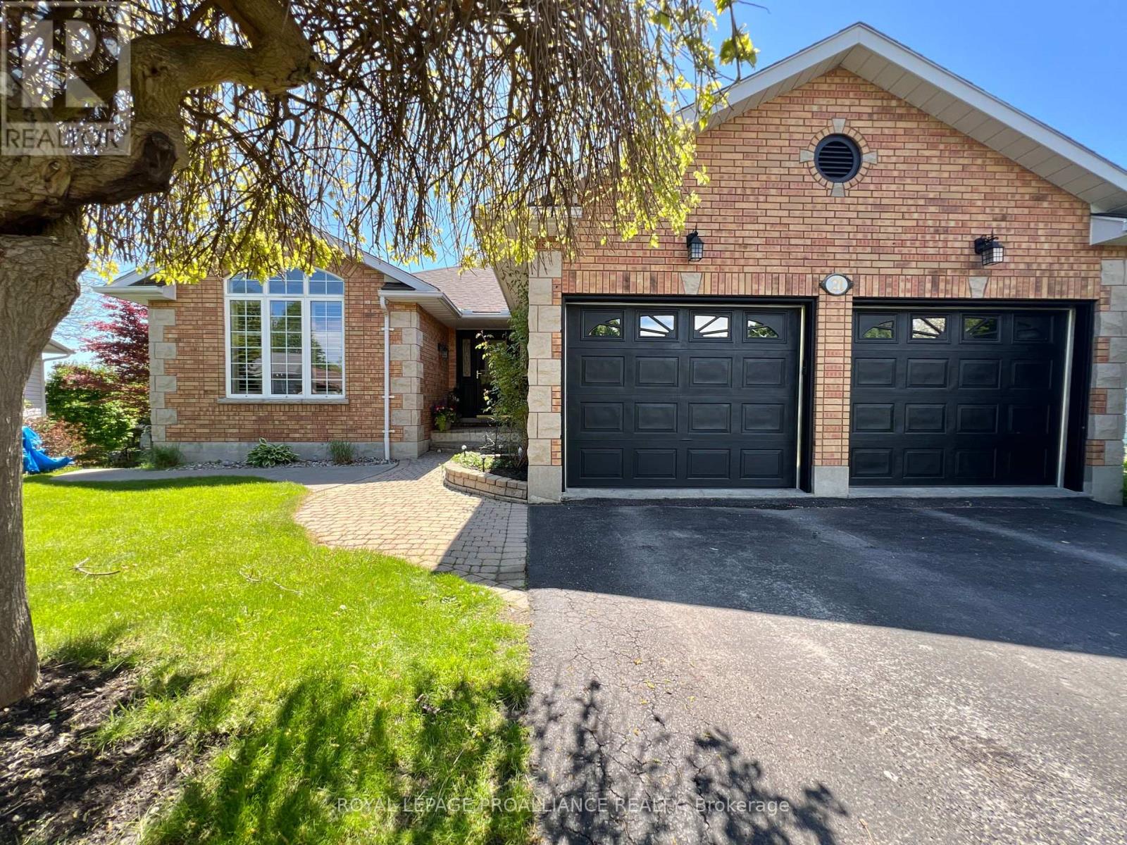 21 Benson Court, Belleville, Ontario K8P 5J4 - Photo 36 - X12176723