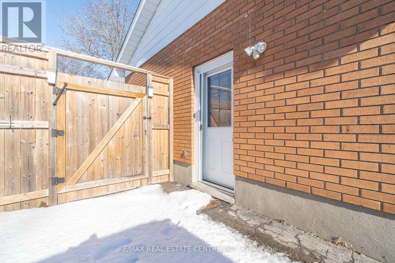#lower - 176 Wellesley Crescent, London East (East I), Ontario  N5V 1J7 - Photo 19 - X12097400