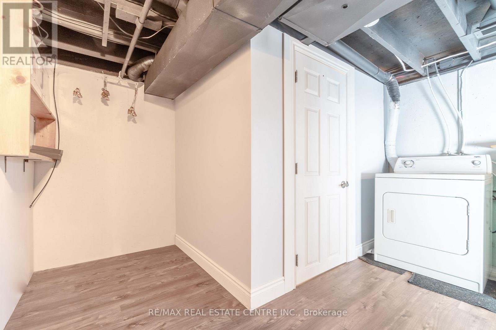 #lower - 176 Wellesley Crescent, London East (East I), Ontario  N5V 1J7 - Photo 18 - X12097400