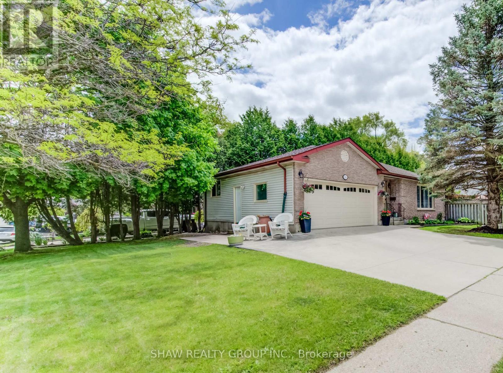 328 Burnett Avenue, Cambridge, Ontario  N1T 1G6 - Photo 35 - X12107580