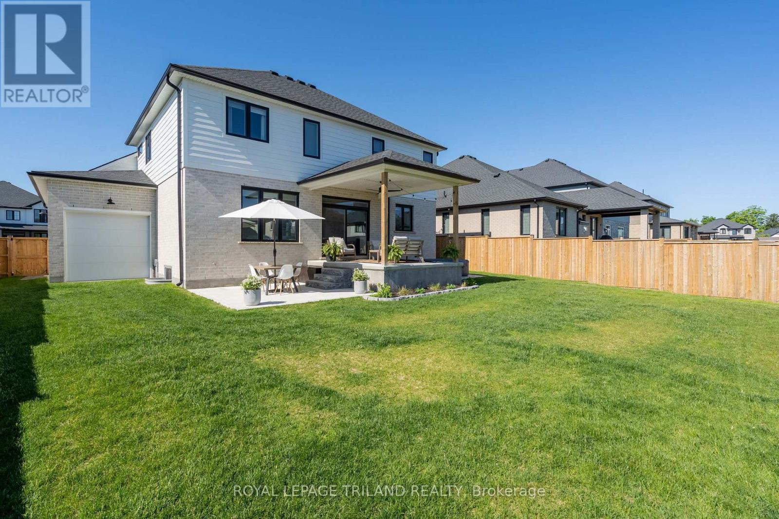 28 Hazelwood Passage, Thames Centre, Ontario  N0L 1G2 - Photo 38 - X12176750
