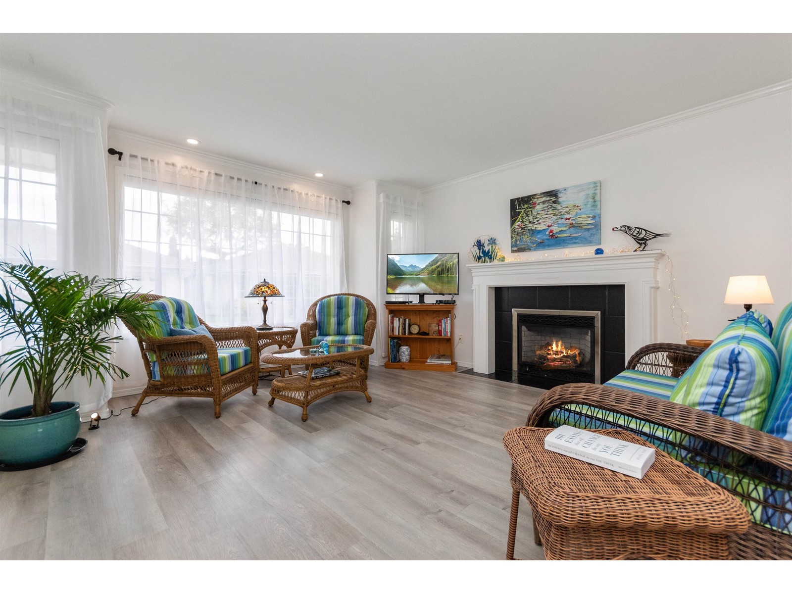 Property at 2 9420 WOODBINE STREET image 5