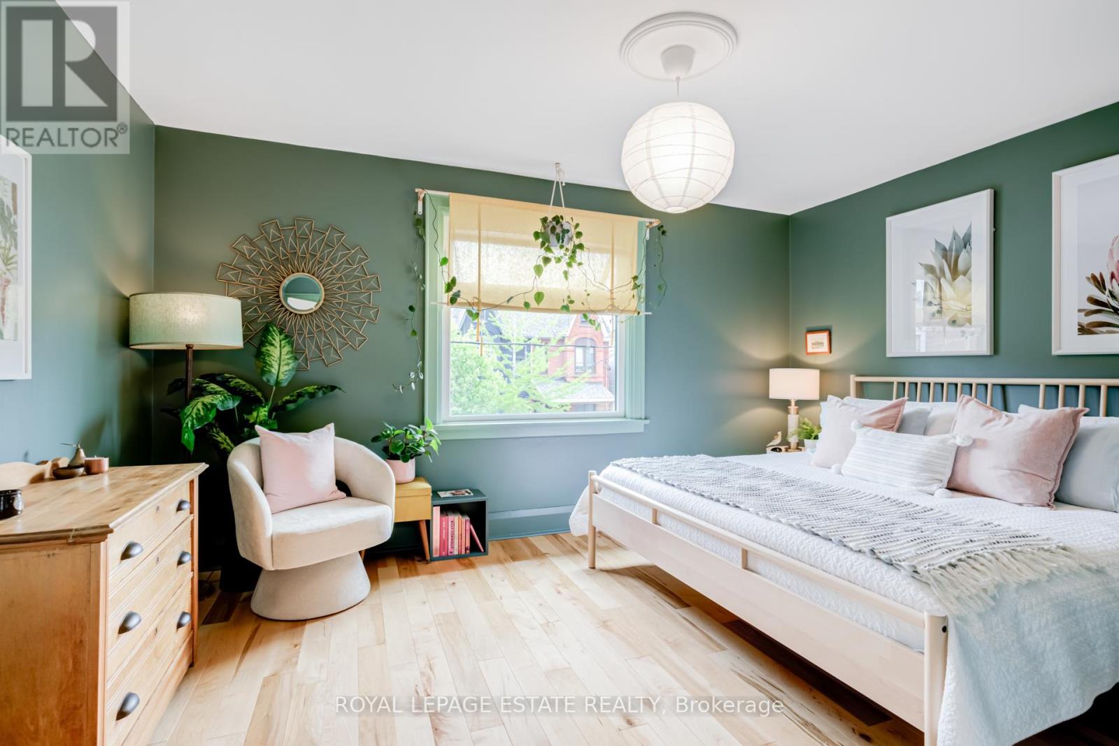 118 Mulock Avenue, Toronto, Ontario  M6N 3C6 - Photo 16 - W12176587