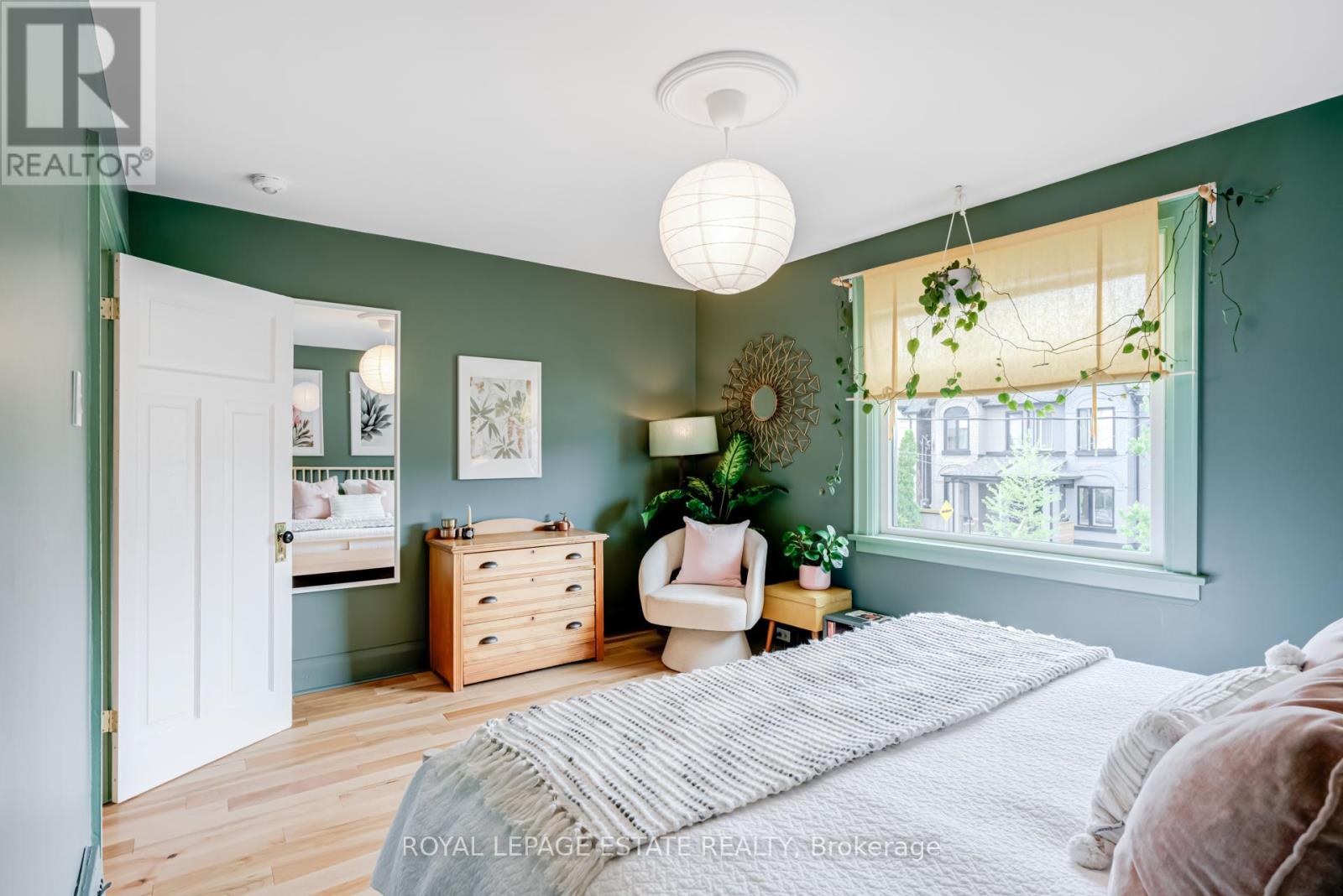 118 Mulock Avenue, Toronto, Ontario  M6N 3C6 - Photo 18 - W12176587
