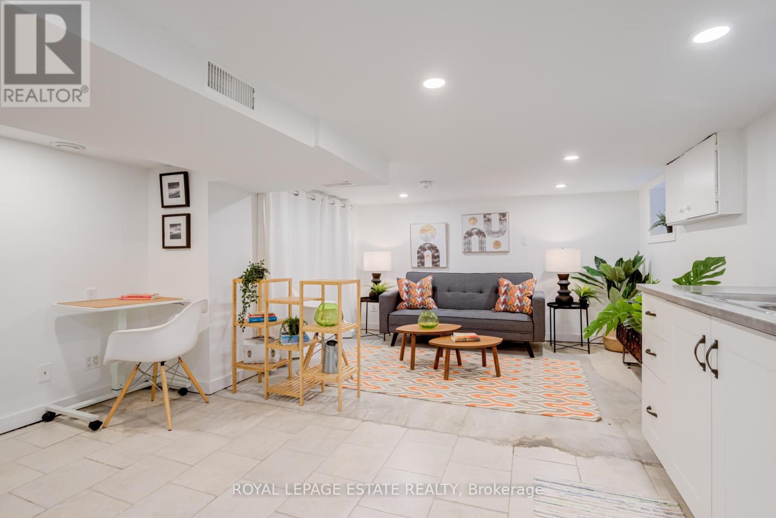 118 Mulock Avenue, Toronto, Ontario  M6N 3C6 - Photo 24 - W12176587