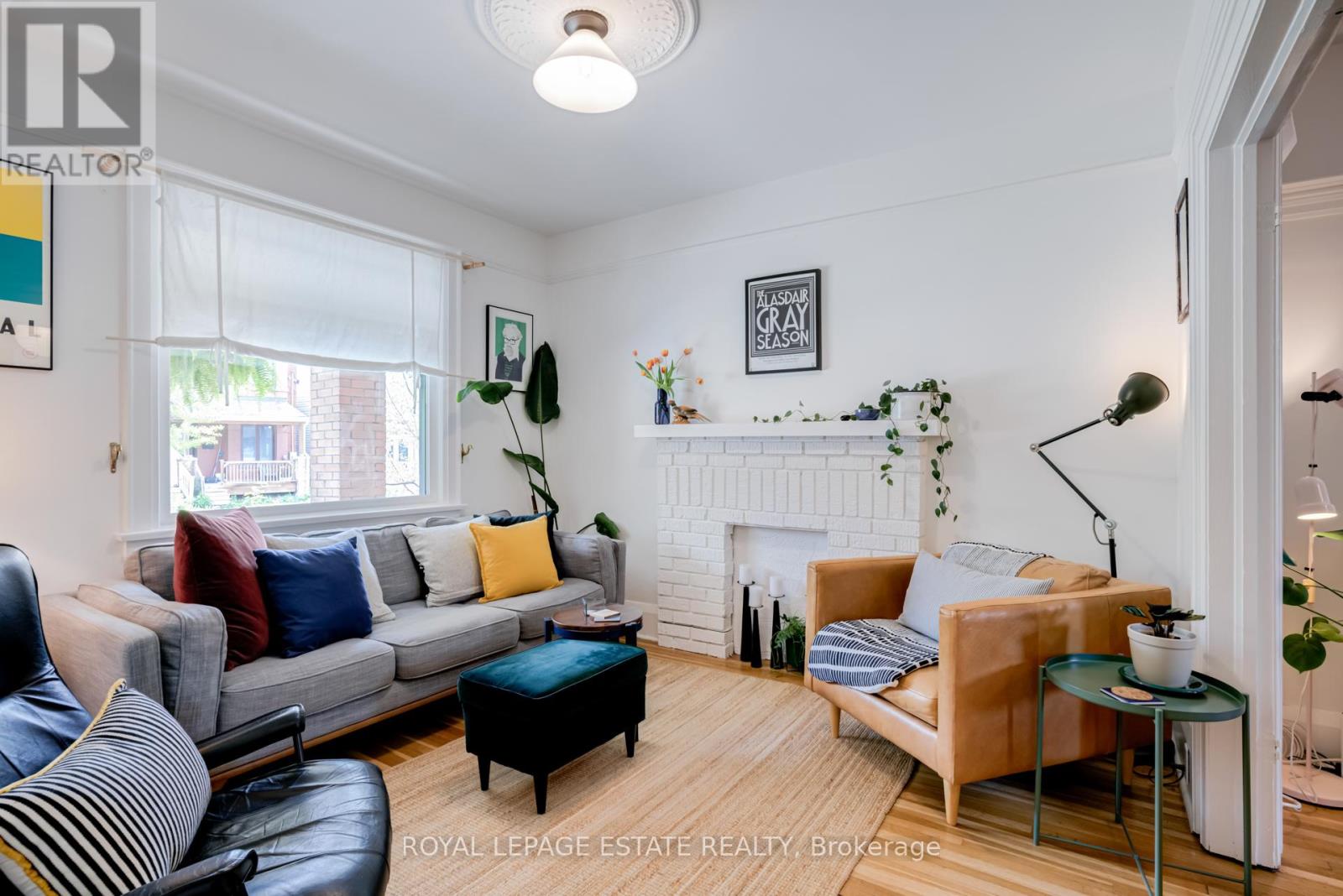 118 Mulock Avenue, Toronto, Ontario  M6N 3C6 - Photo 3 - W12176587