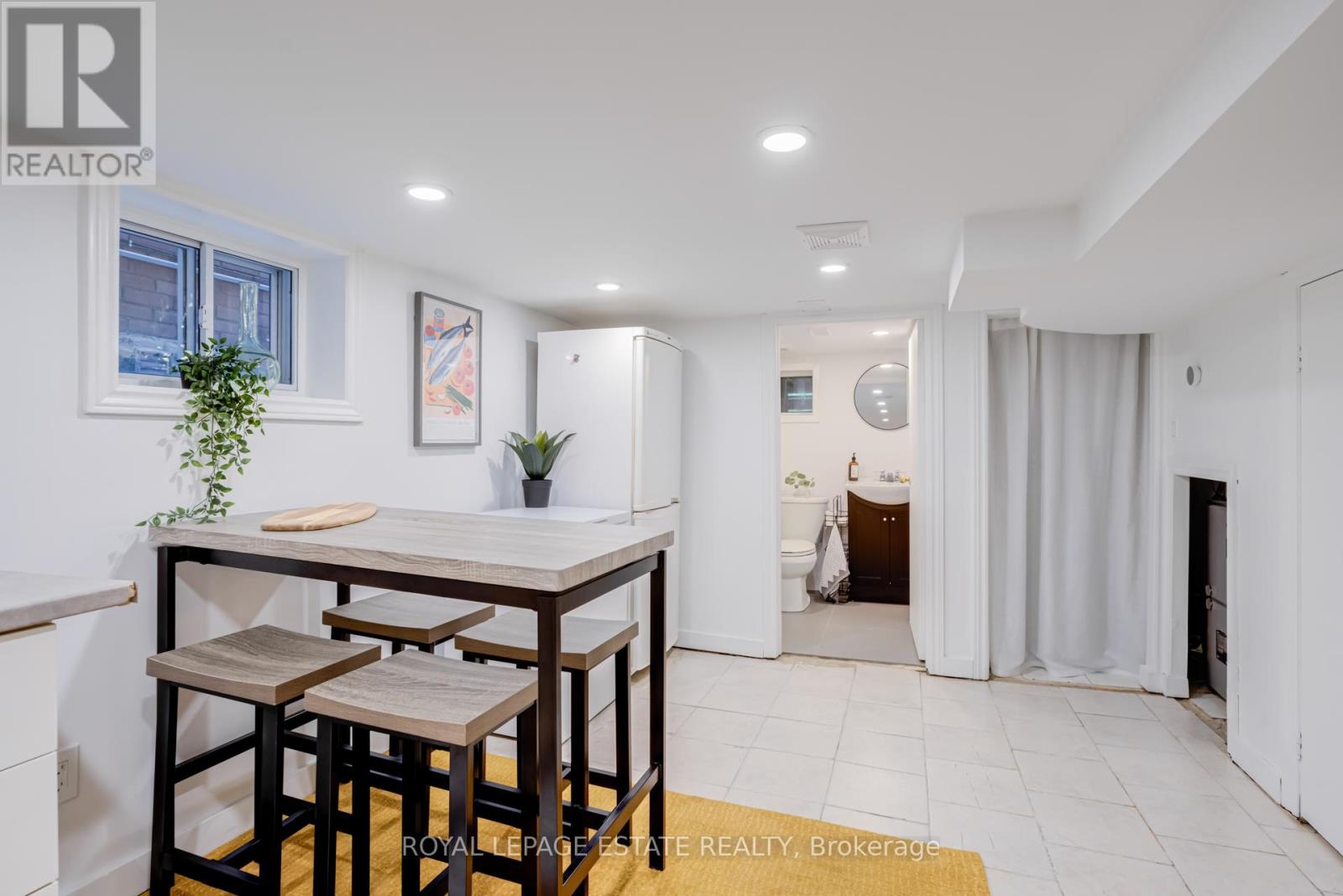 118 Mulock Avenue, Toronto, Ontario  M6N 3C6 - Photo 30 - W12176587