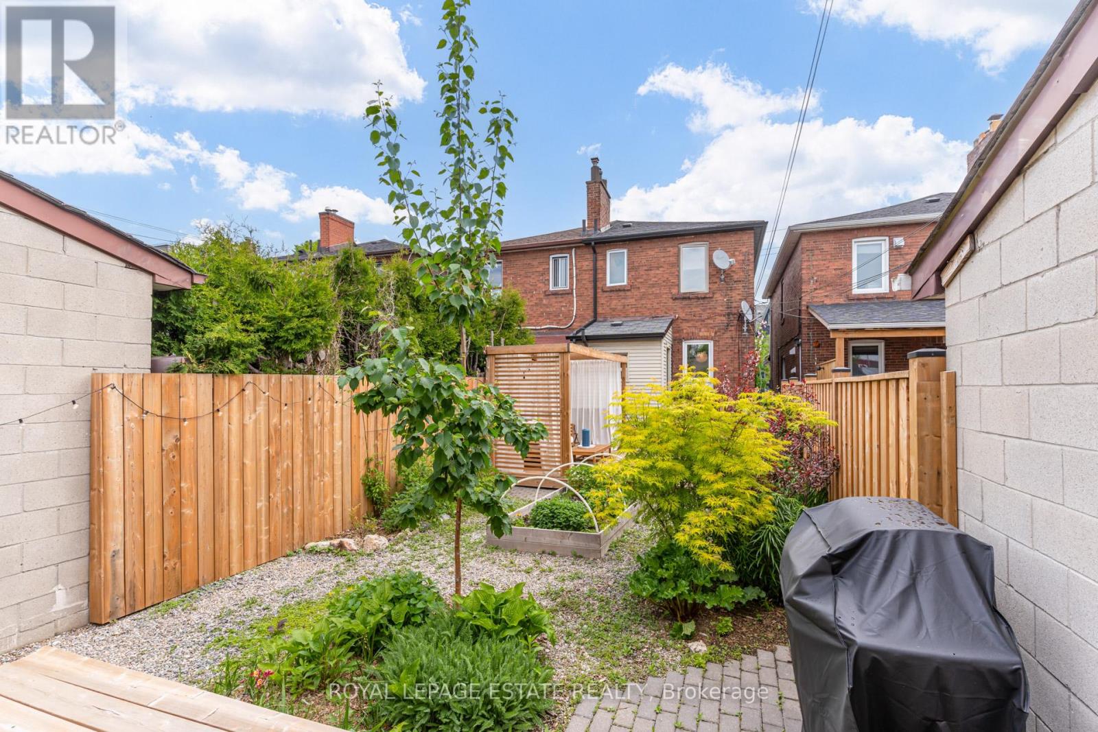 118 Mulock Avenue, Toronto, Ontario  M6N 3C6 - Photo 39 - W12176587