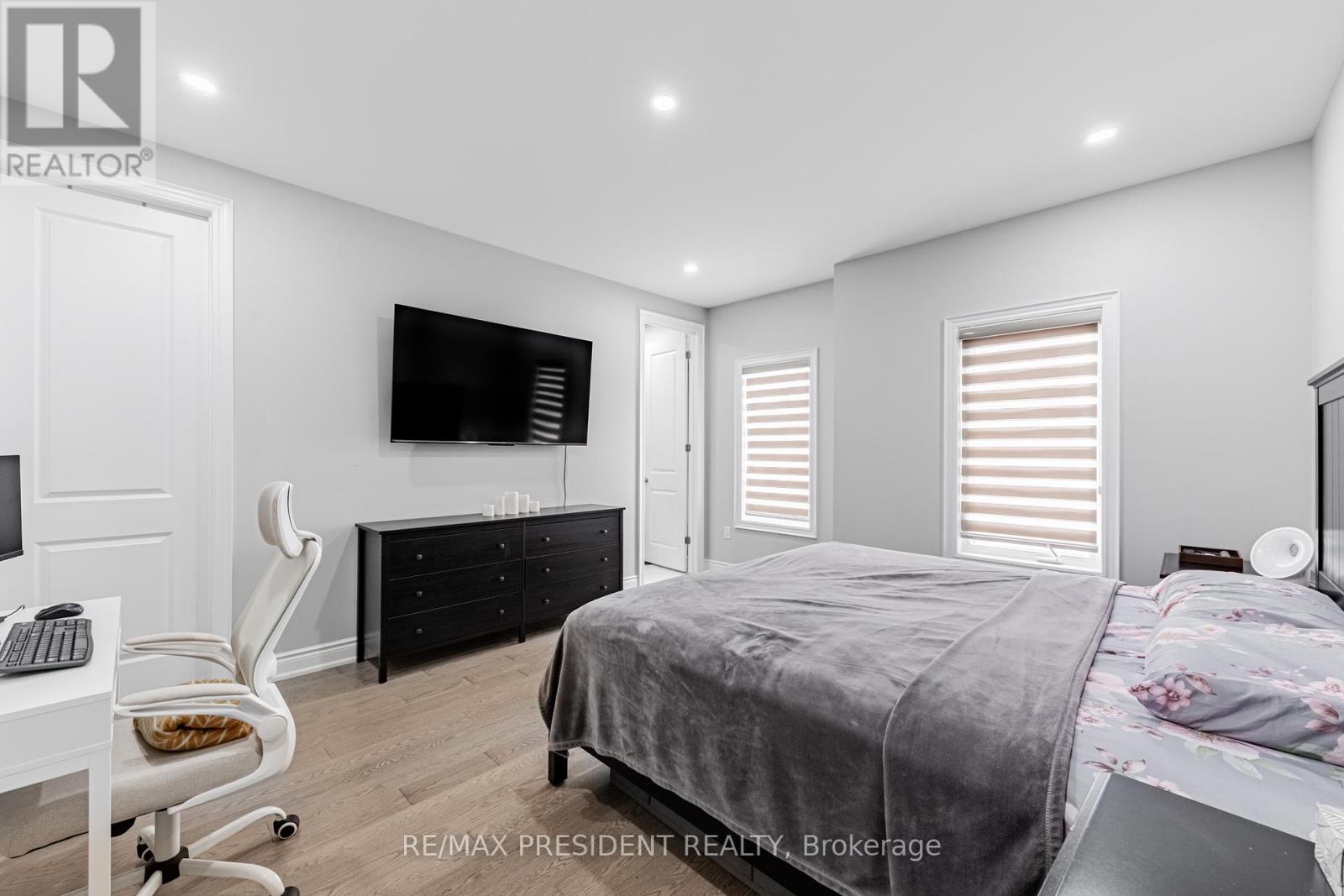 32 Elderbridge Road, Brampton, Ontario  L6P 4G5 - Photo 17 - W12176593