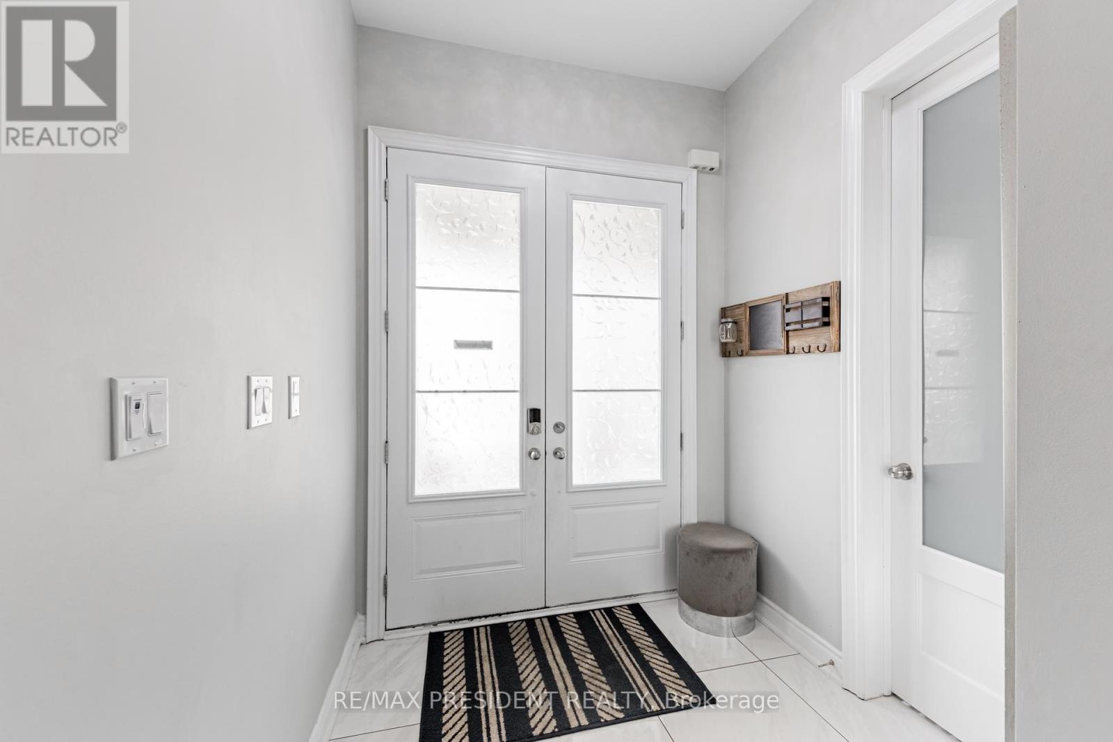 Property at 32 ELDERBRIDGE ROAD image 3