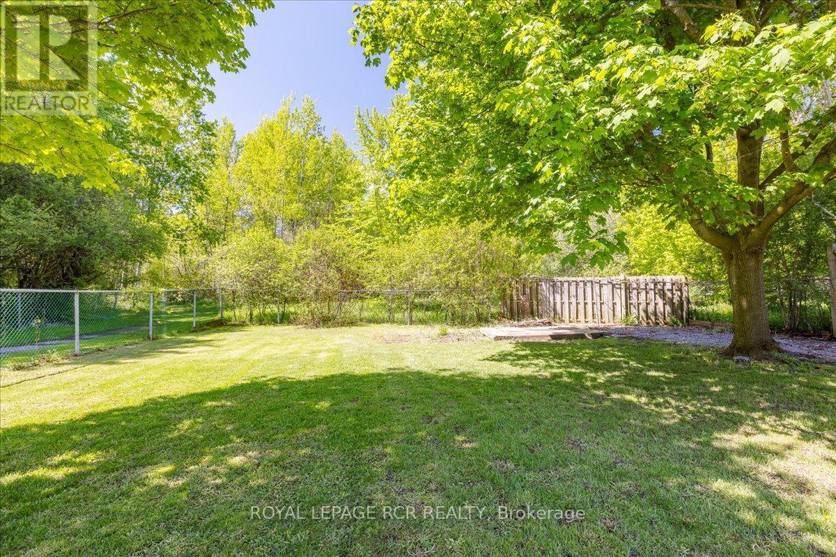 229 Elmwood Crescent, Orangeville, Ontario  L9W 4T4 - Photo 32 - W12176608