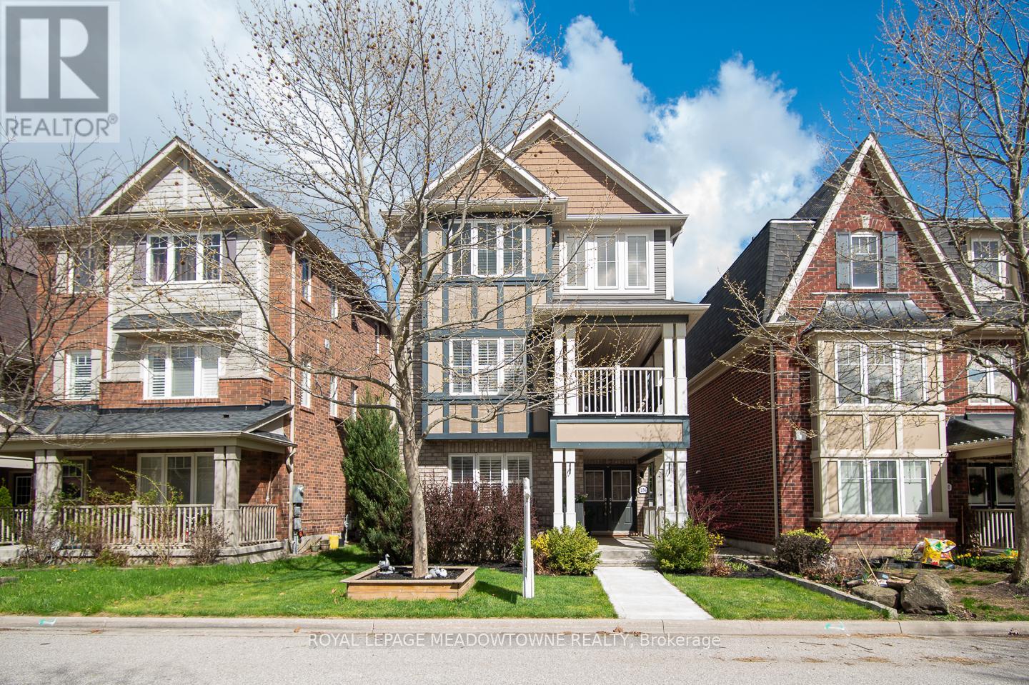 236 Magurn Gate, Milton, Ontario  L9T 7B3 - Photo 1 - W12176634