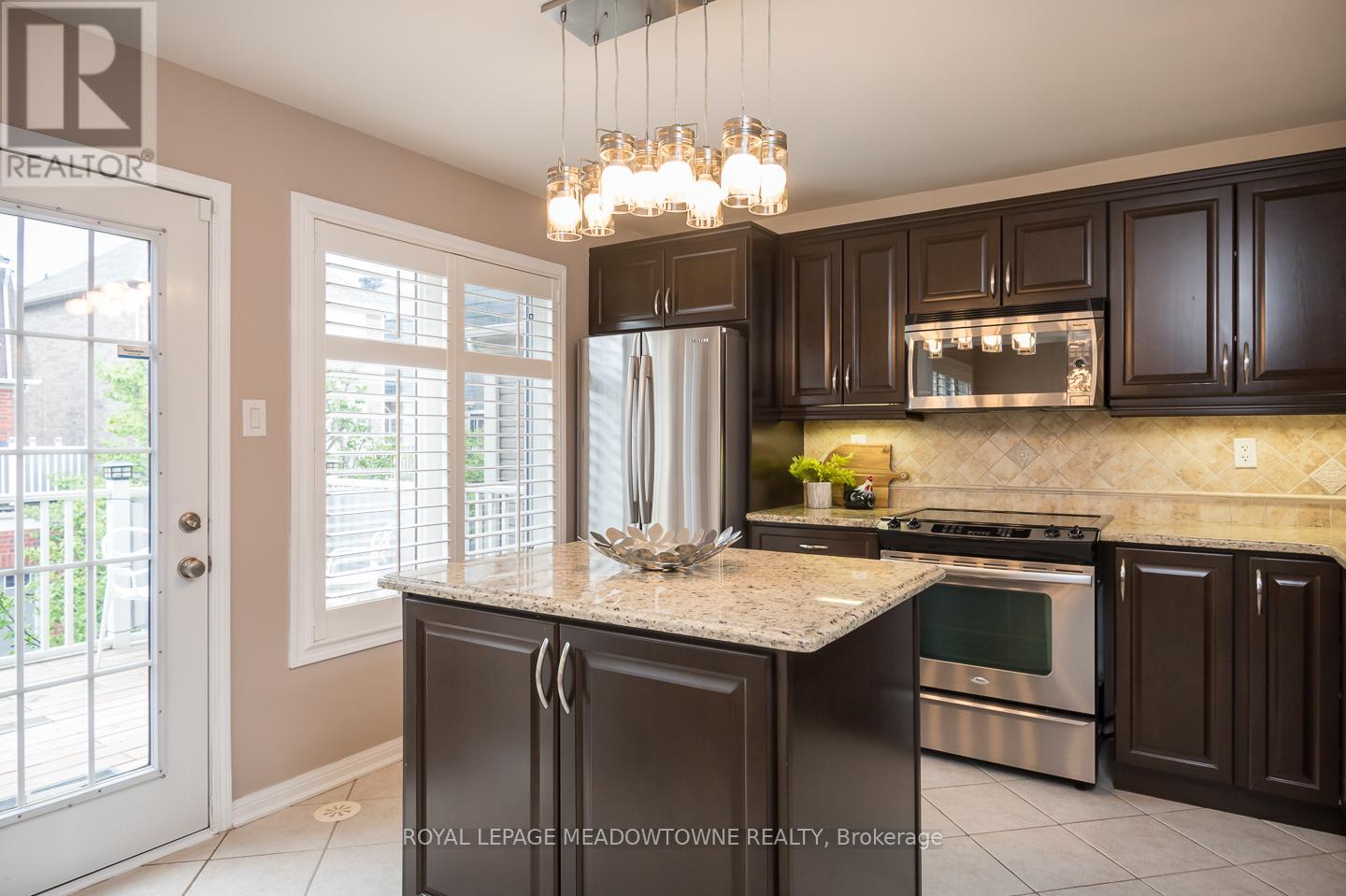 236 Magurn Gate, Milton, Ontario  L9T 7B3 - Photo 15 - W12176634