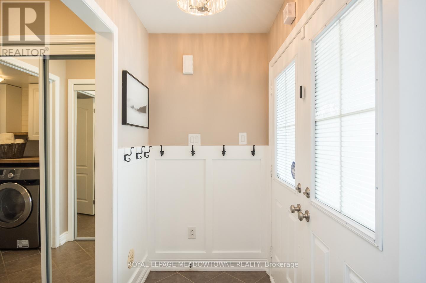 236 Magurn Gate, Milton, Ontario  L9T 7B3 - Photo 6 - W12176634