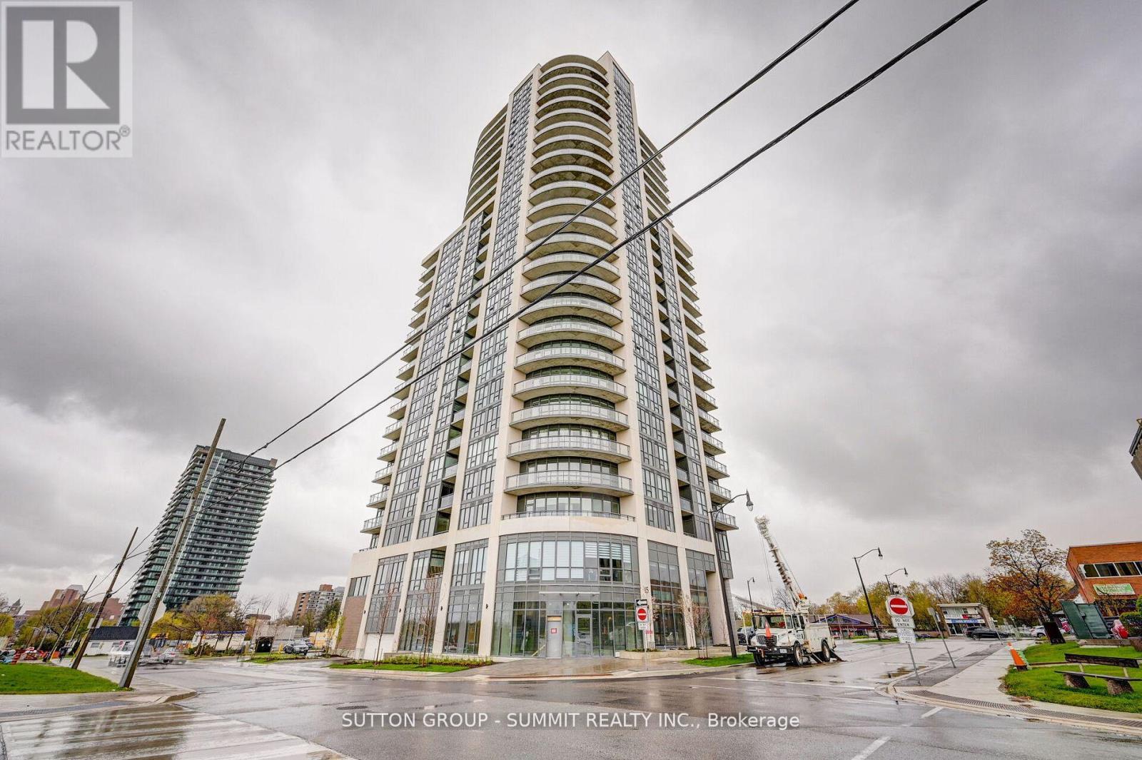 605 - 15 Lynch Street, Brampton, Ontario  L6W 0C7 - Photo 1 - W12176649