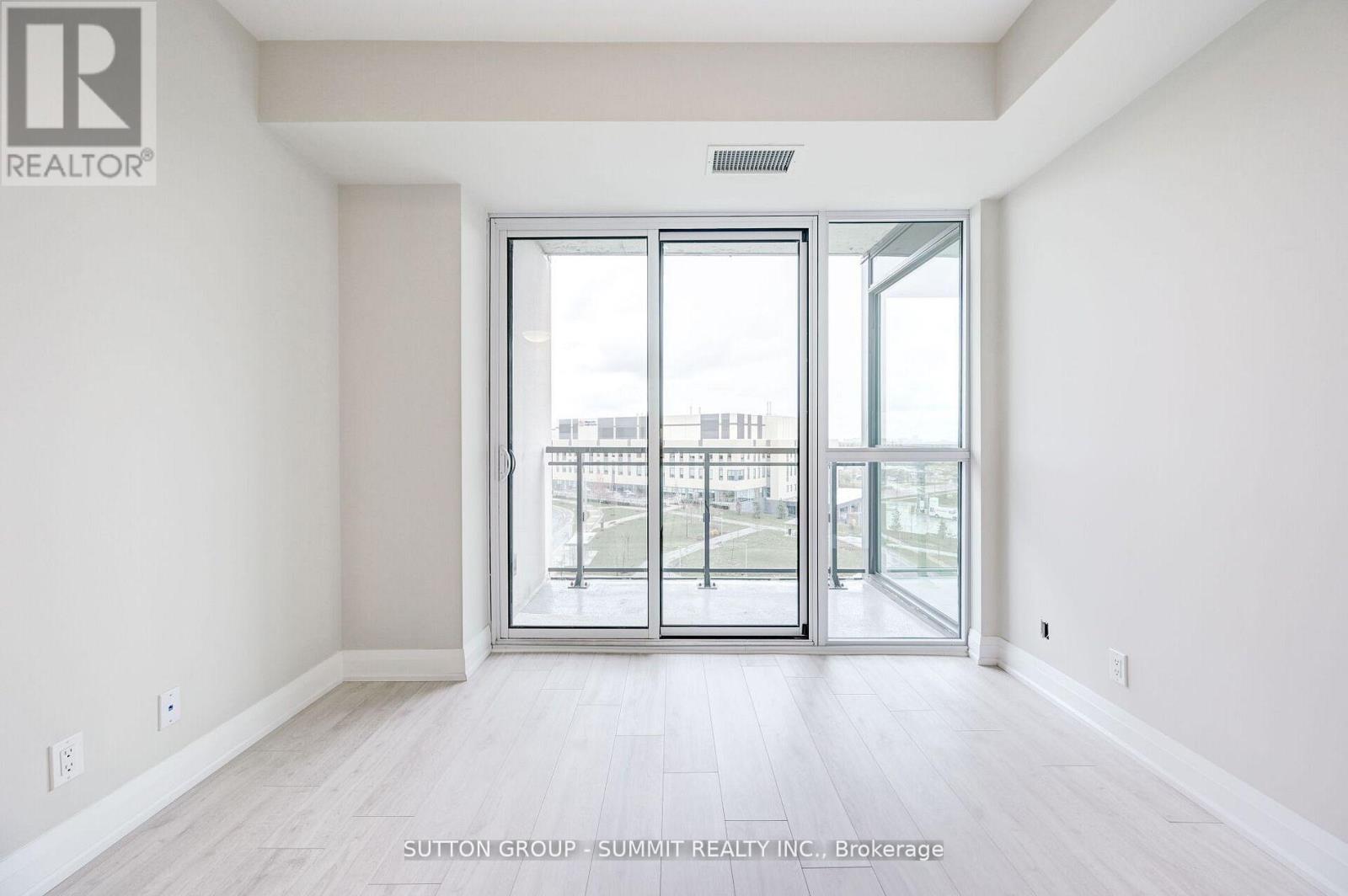605 - 15 Lynch Street, Brampton, Ontario  L6W 0C7 - Photo 11 - W12176649