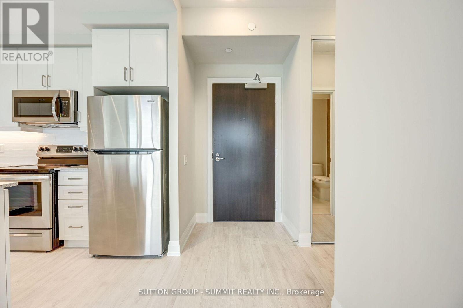 605 - 15 Lynch Street, Brampton, Ontario  L6W 0C7 - Photo 8 - W12176649