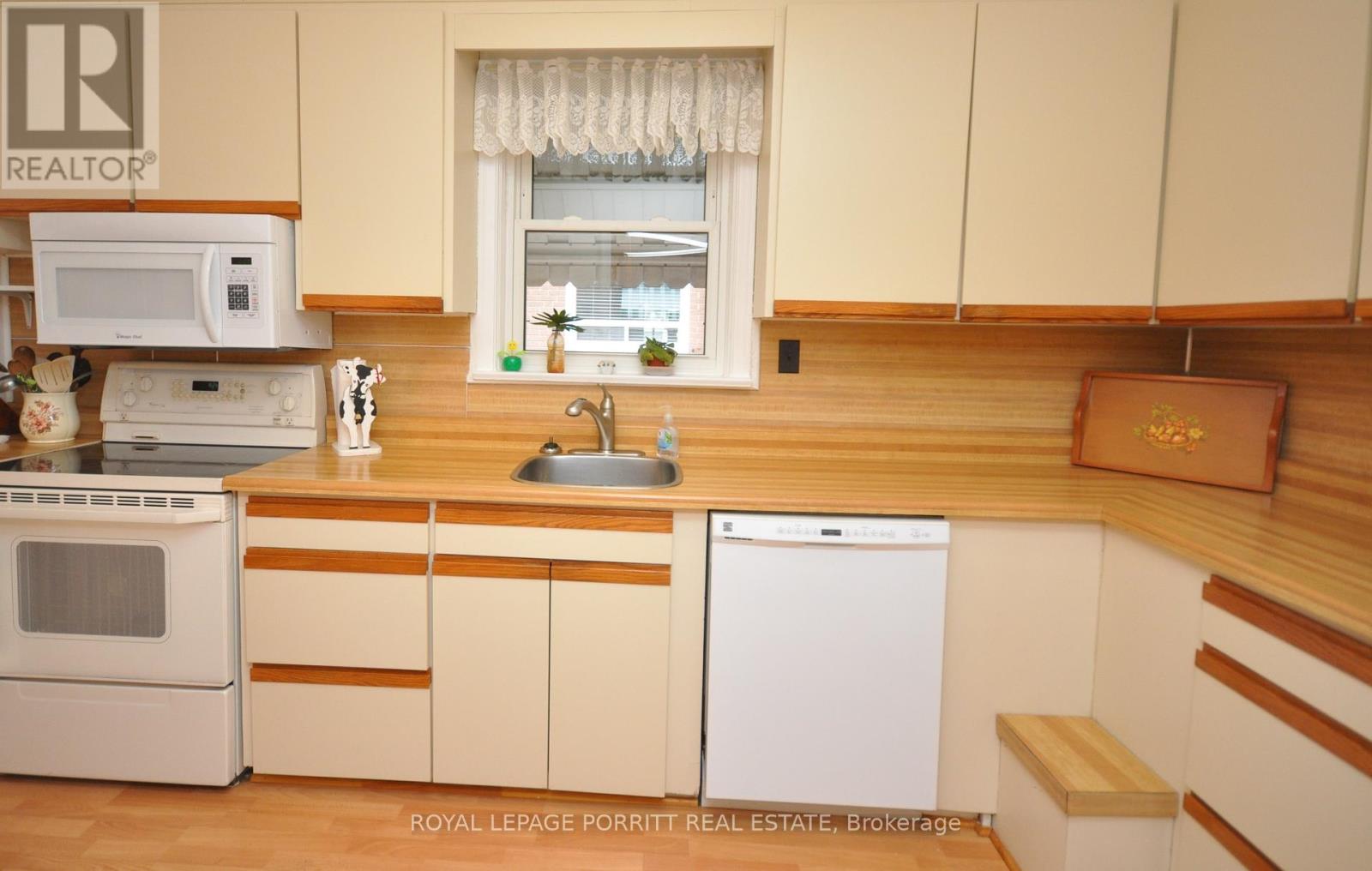 Property at 42 ECKER DRIVE image 3