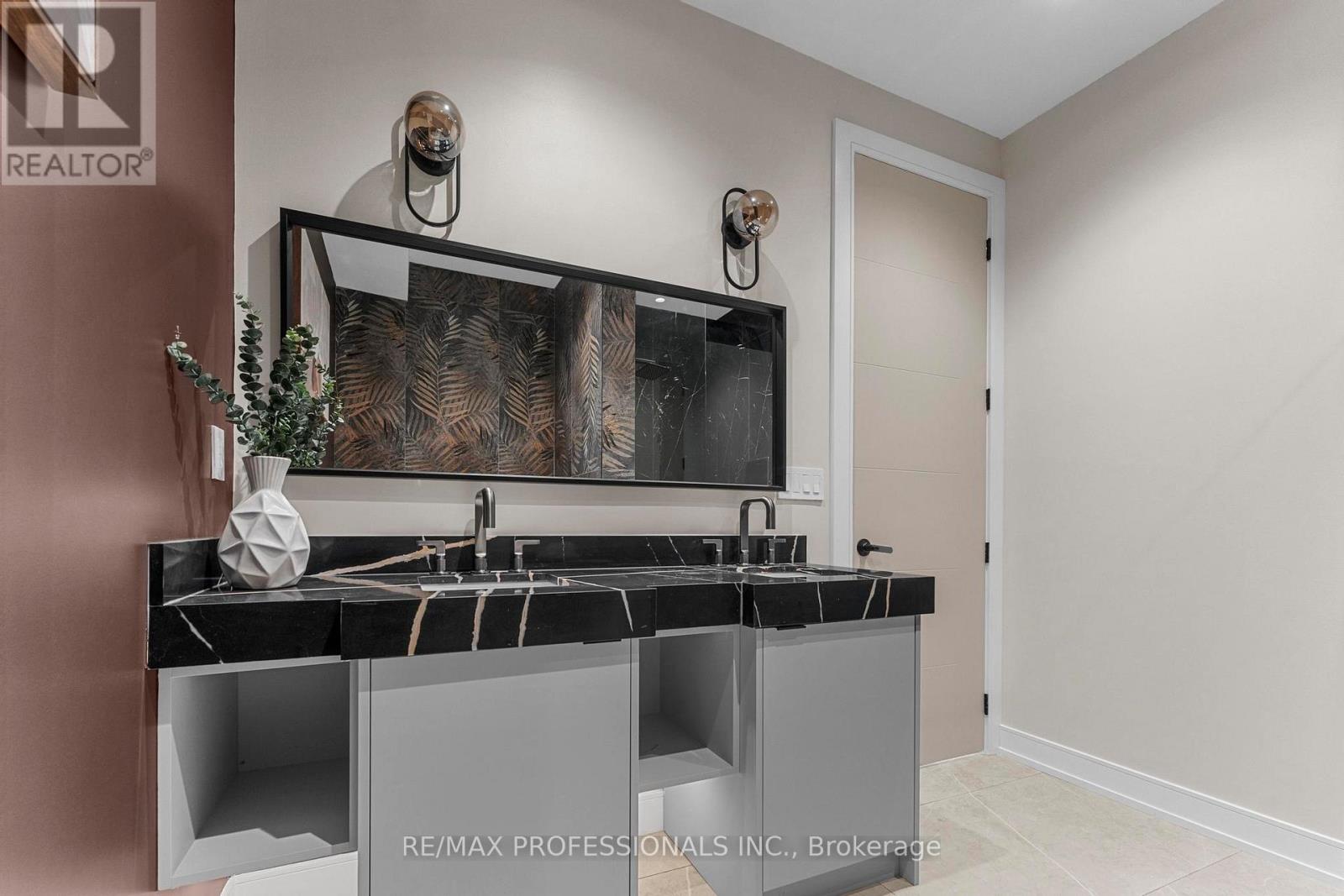 24 Durie Street, Toronto, Ontario  M6S 3E6 - Photo 19 - W12176680