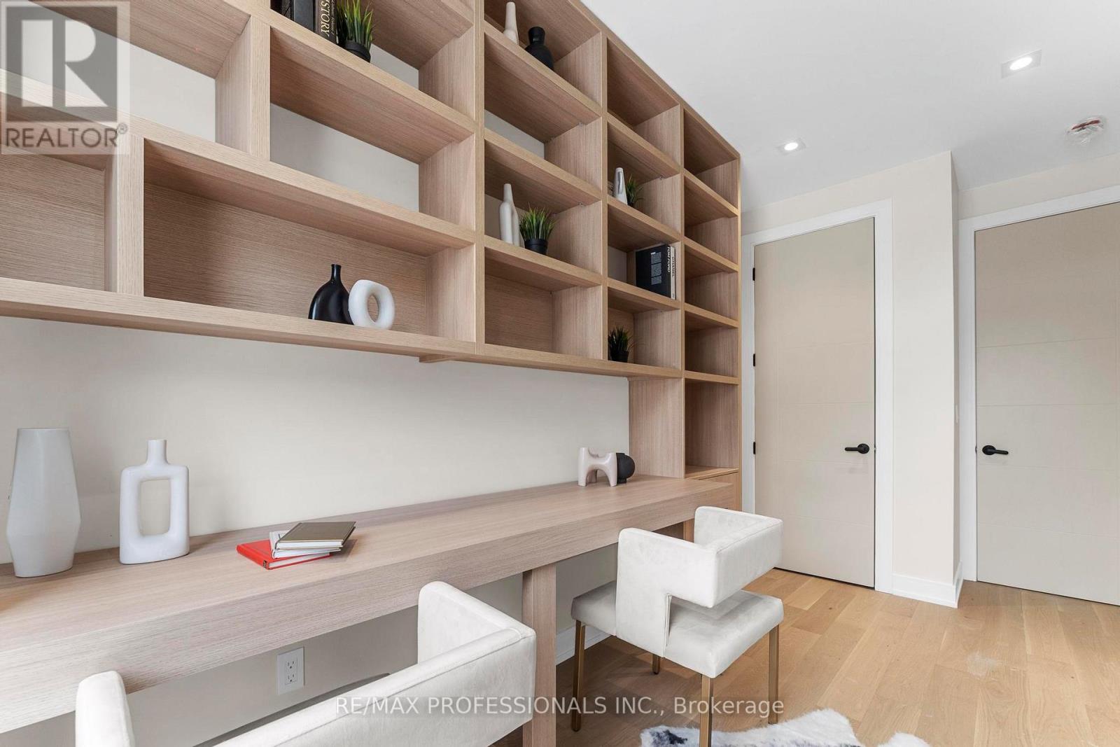 24 Durie Street, Toronto, Ontario  M6S 3E6 - Photo 23 - W12176680