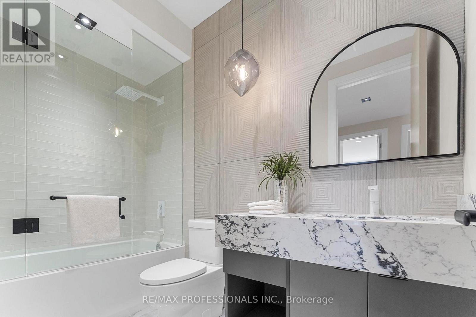 24 Durie Street, Toronto, Ontario  M6S 3E6 - Photo 24 - W12176680