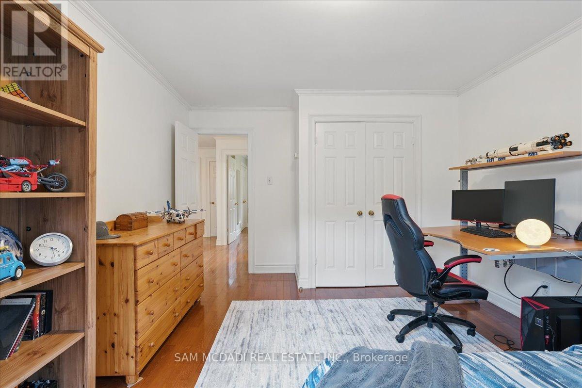 1713 Pengilley Place, Mississauga, Ontario  L5J 4R8 - Photo 33 - W12176693