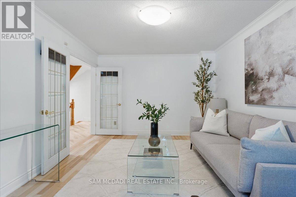 1713 Pengilley Place, Mississauga, Ontario  L5J 4R8 - Photo 6 - W12176693