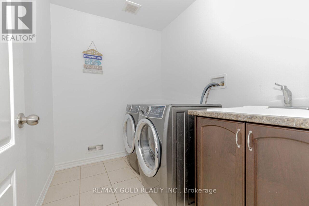74 Bucksaw Street, Brampton (Northwest Brampton), Ontario  L7A 4R3 - Photo 33 - W12176706