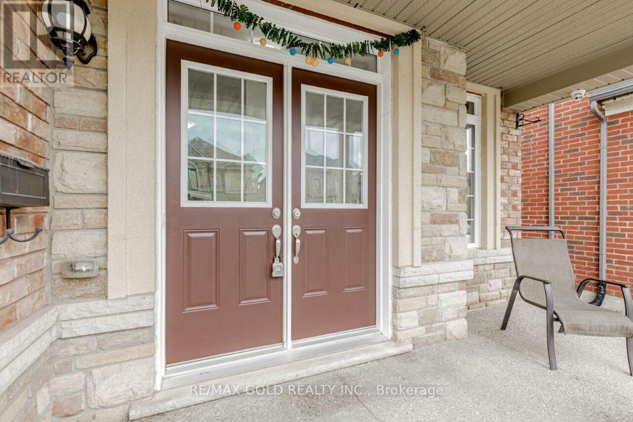 Property at 74 BUCKSAW STREET image 4