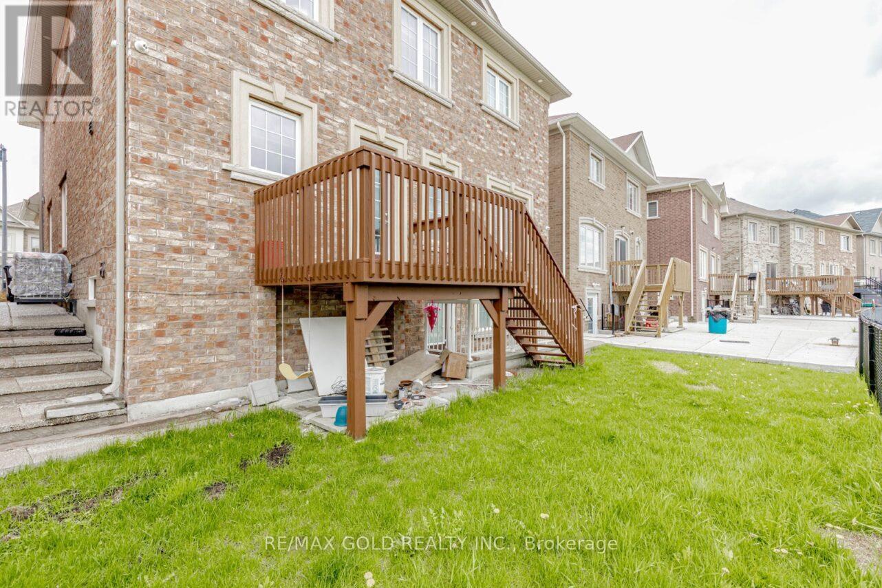 74 Bucksaw Street, Brampton (Northwest Brampton), Ontario  L7A 4R3 - Photo 48 - W12176706